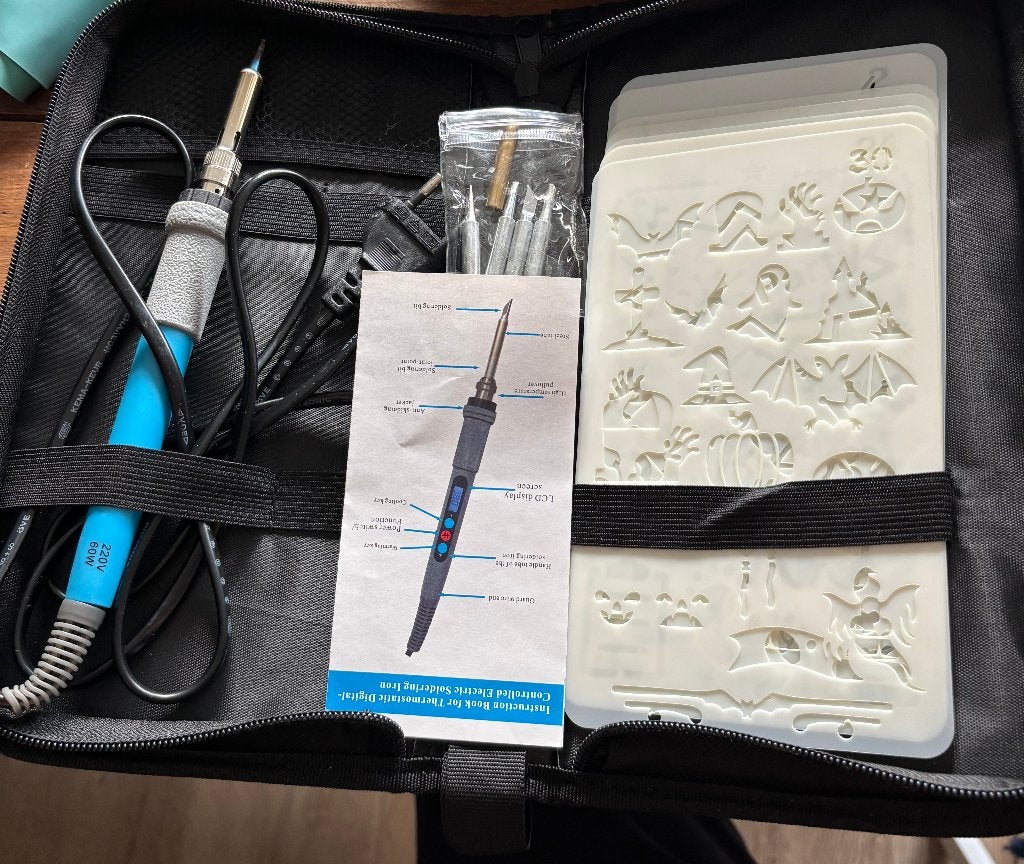 Leer en Houtbewerkings setjes, Ophalen, Gereedschap of Toebehoren, Zo goed als nieuw, Overige materialen