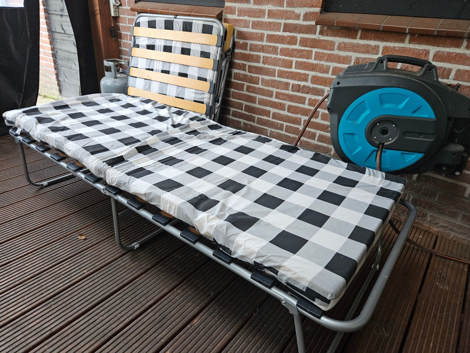 Inklapbaar bed 2 stuks stretcher. Veldbed, 90 cm, Eenpersoons, Ophalen of Verzenden, Zo goed als nieuw