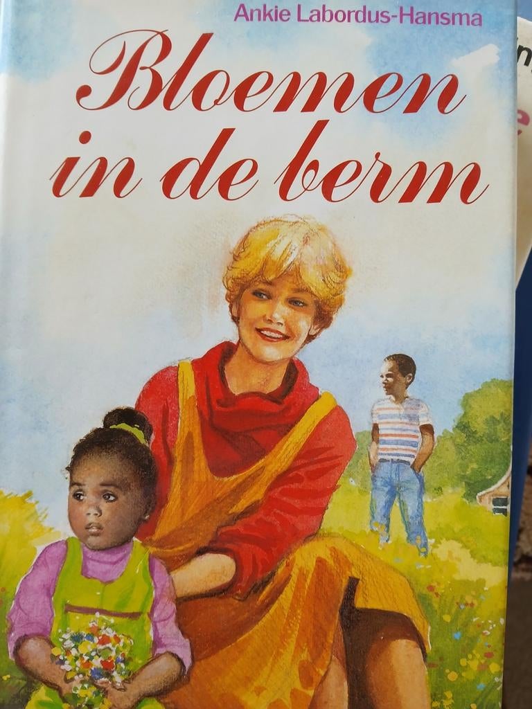 Bloemen in de berm.  Ankie Labordus Hansma, Boeken, Ophalen, Gelezen