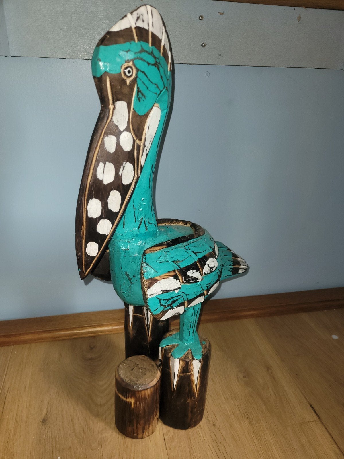 Mooi handgemaakt houten pelikaan beeld, Handgemaakt, Ophalen of Verzenden, 20 - 50 cm, Beeld