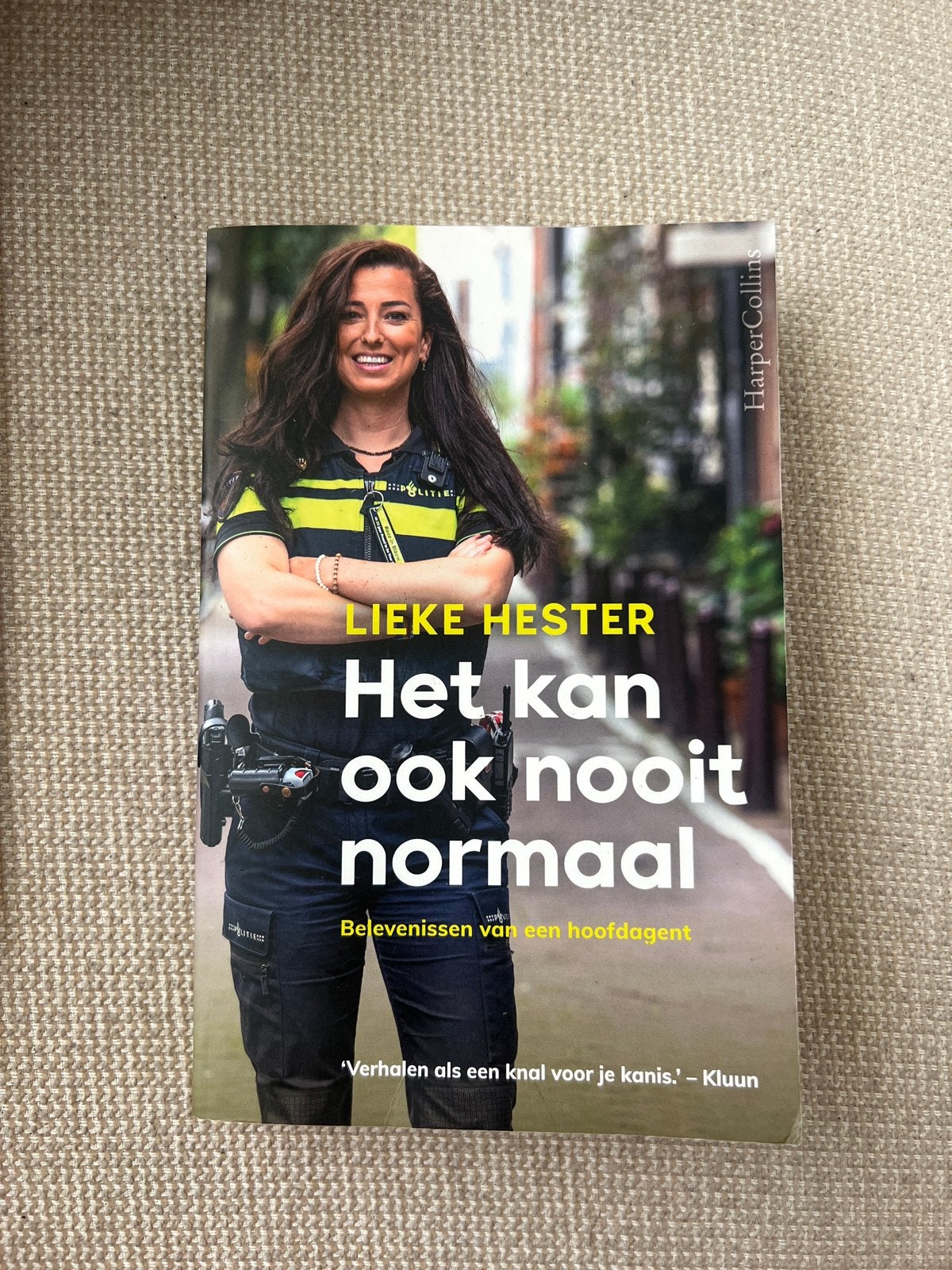 Het kan ook nooit normaal - Lieke Hester (Boek), Ophalen of Verzenden, Zo goed als nieuw, Overige