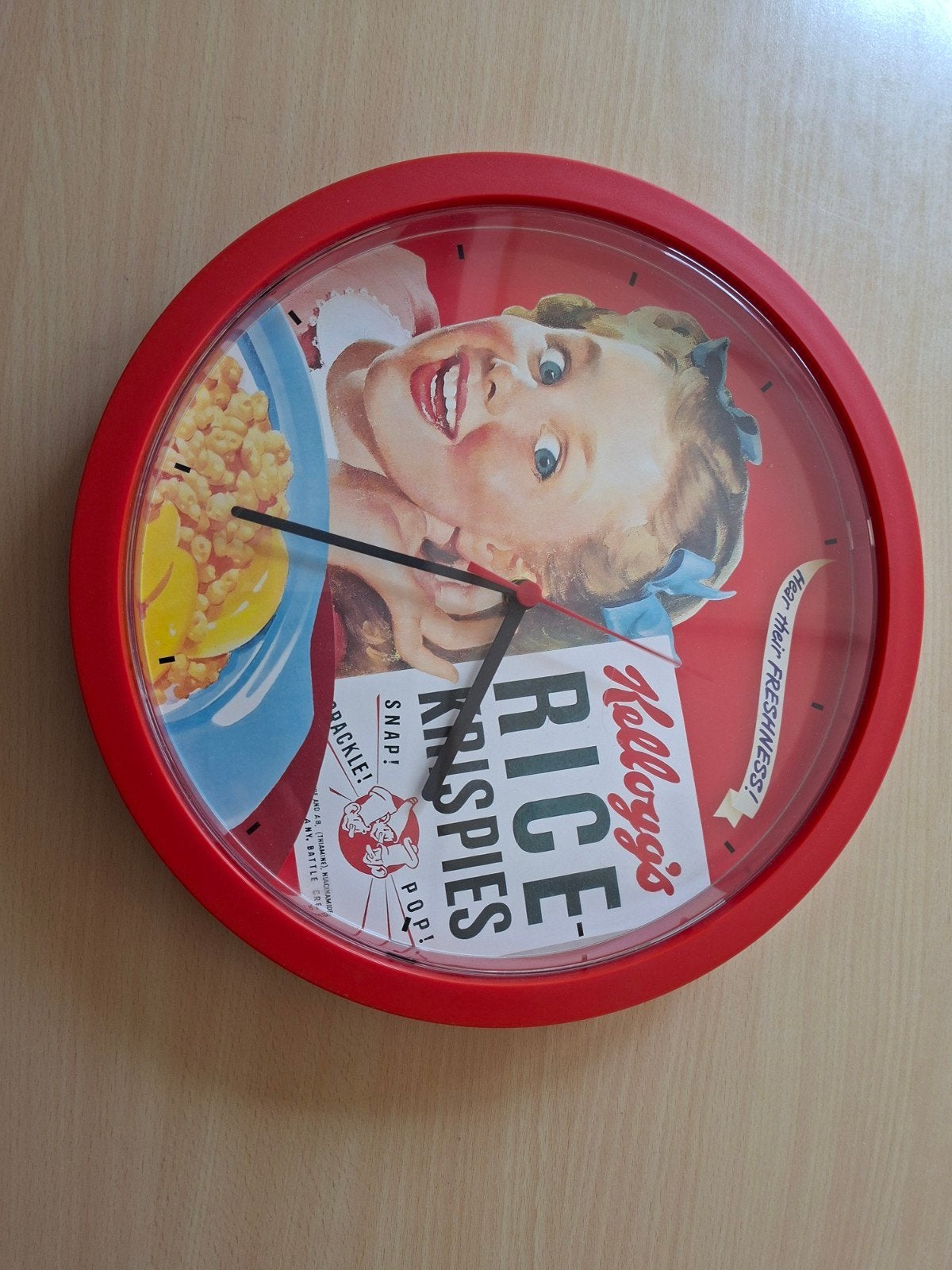 Vintage Kellogg's Rice Krispies Wandklok - Rood, Vintage, Analoog, Werkt op batterijen, Ophalen of Verzenden