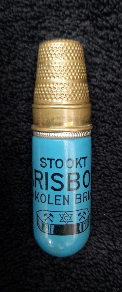 Reclame NAAI necessaire CARISBORG bruinkool briketten zgan., Ophalen of Verzenden, Gebruikt, Gebruiksvoorwerp