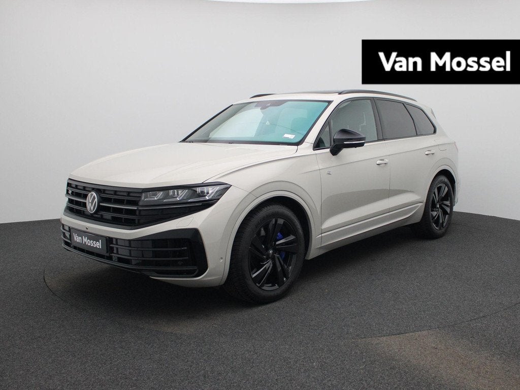 Volkswagen Touareg 3.0 TSi eHybrid 4MOTION R Edition 462 PK|, Auto's, Volkswagen, Automaat, 12 maanden, 14 kWh, Gebruikt