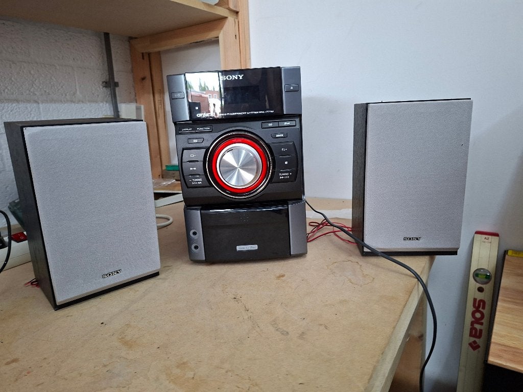 moderne design sony stereotoren cd mp3 en radio en ipod, Audio, Tv en Foto, Stereo-sets, Overige merken, Gebruikt, MP3-aansluiting