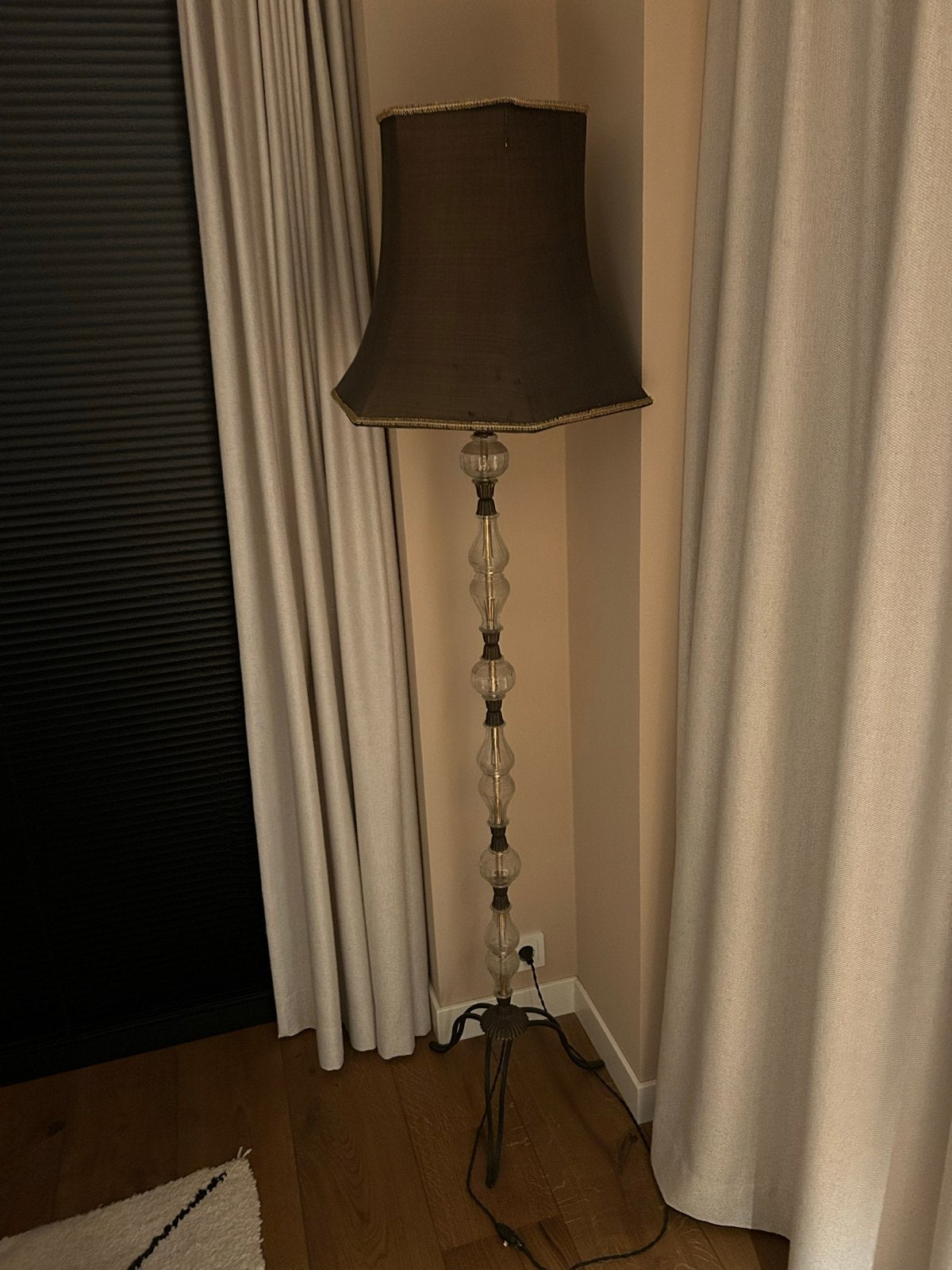 VINTAGE STAANDE SCHEMERLAMP/ VLOERLAMP MET VENETIAANS GLAS, Antiek en Kunst, Ophalen