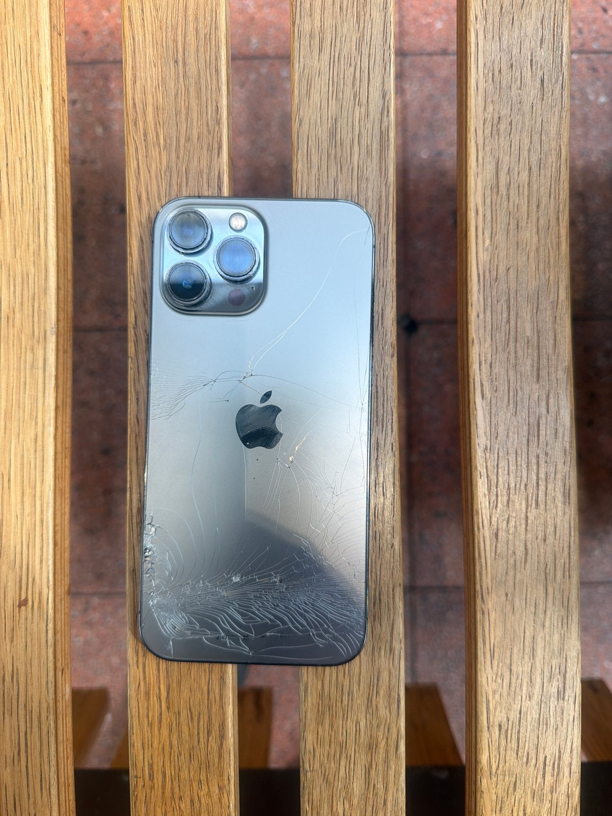 iPhone 13 Pro Max - Gebruikt met barsten achterkant, Ophalen of Verzenden, Gebruikt, IPhone 13 Pro Max, Zonder simlock