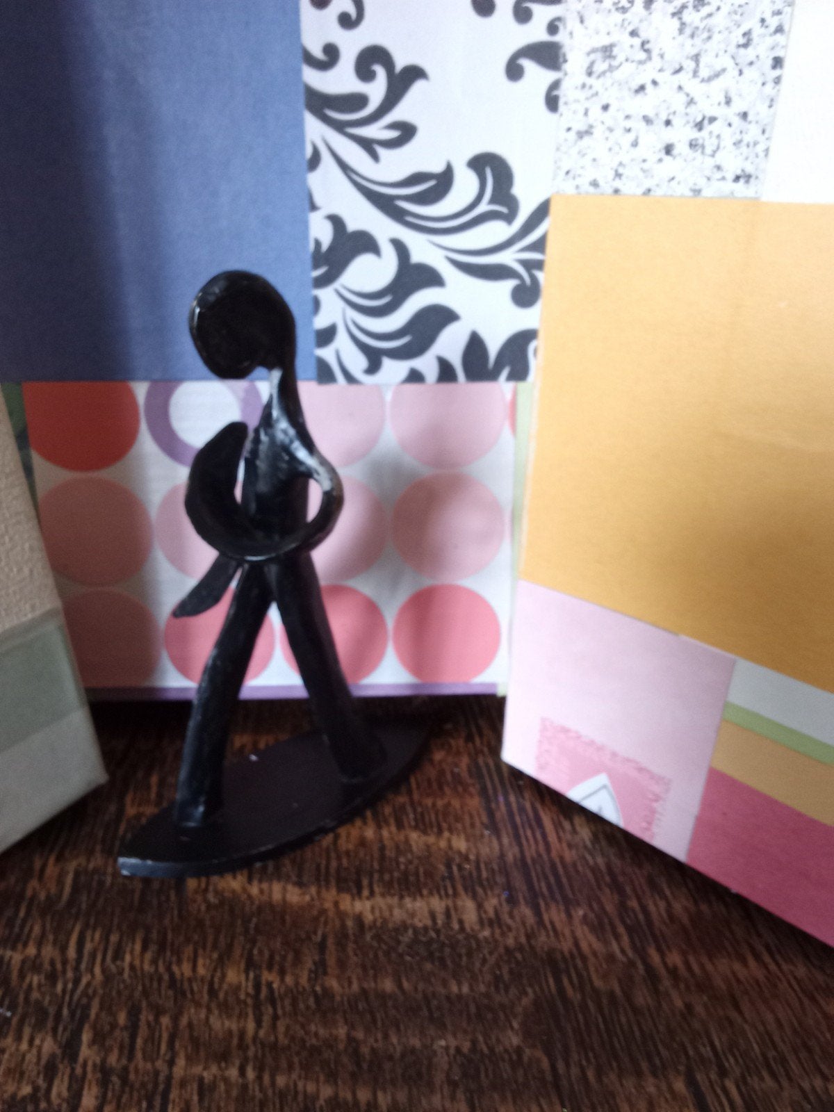 Abstracte metalen sculptuur - Zwart figuur op sokkel, Minder dan 20 cm, Ophalen of Verzenden, Zwart, Op sokkel