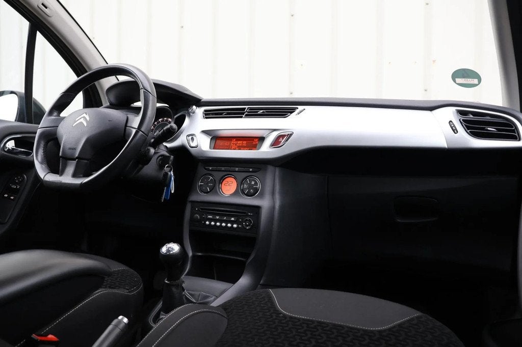 Citroen C3 1.4 VTi Ligne|Climate|Cruise|, Voorwielaandrijving, Euro 5, Stof, Zwart
