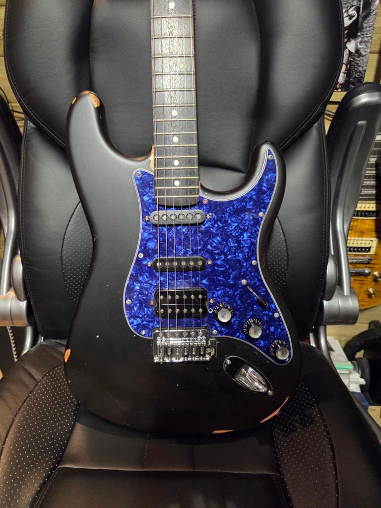 Stratocaster Custom Relic - Uniek Design, Ophalen of Verzenden, Gebruikt, Solid body, Fender