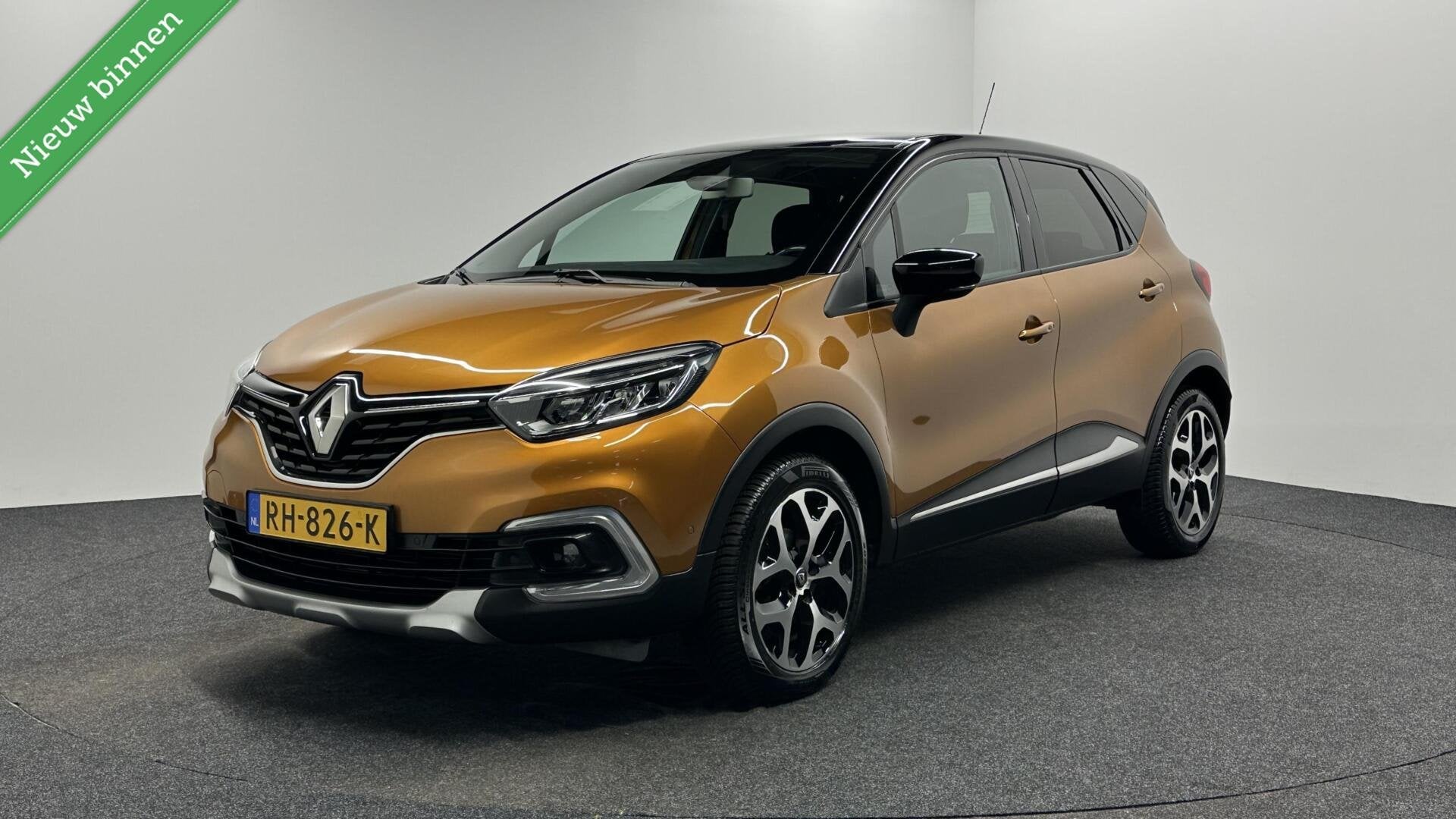 Renault Captur 0.9 TCe Intens NAVI CAMERA CRUISE TREKHAAK LM, Voorwielaandrijving, 898 cc, Stof, Gebruikt