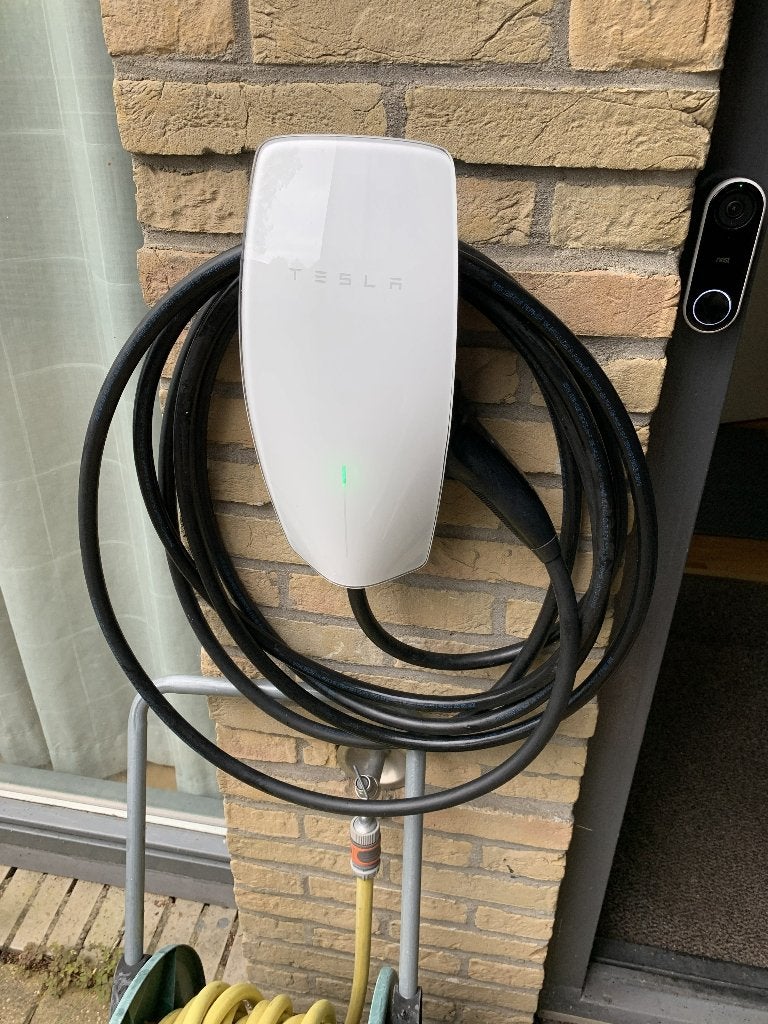 Tesla Wallconnector gen3, Ophalen, Zo goed als nieuw, Laadkabel