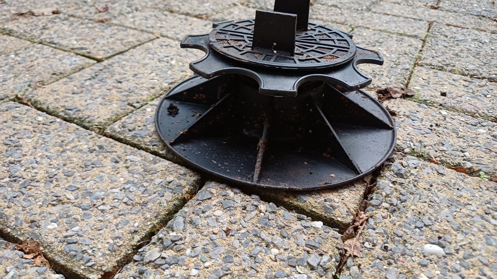 Verstelbare drager voor terras of vlonder, Ophalen, Gebruikt, Kunststof