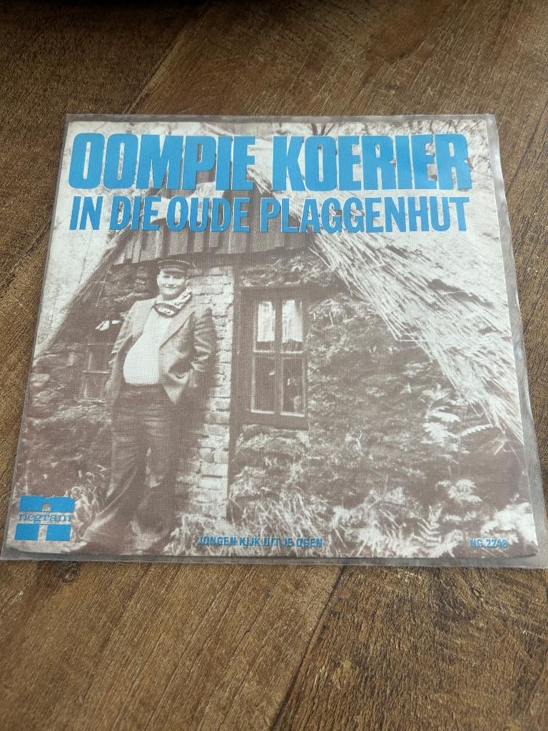 Oompie Koerier-In die oude plaggenhut., 7 inch, Single, Ophalen of Verzenden, Zo goed als nieuw
