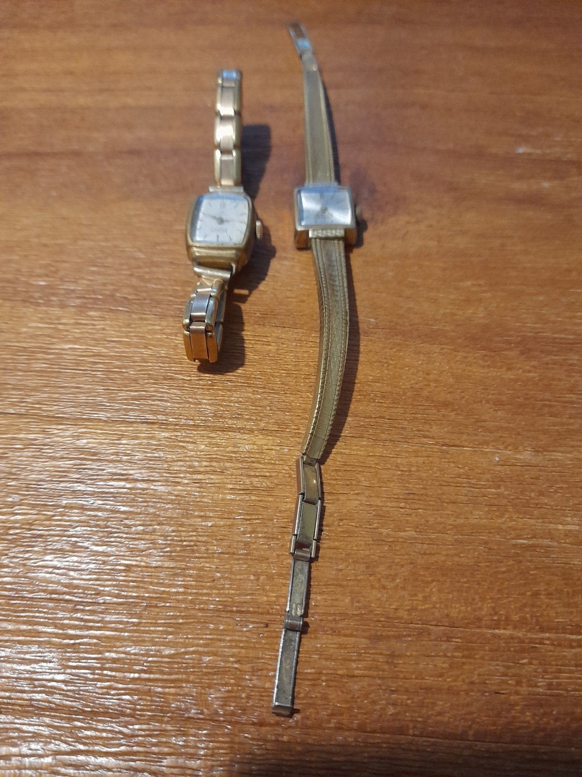 2 goed lopende vintage dameshorloges - Marti & Tusal, Overige merken, Overige materialen, Gebruikt, Verzenden