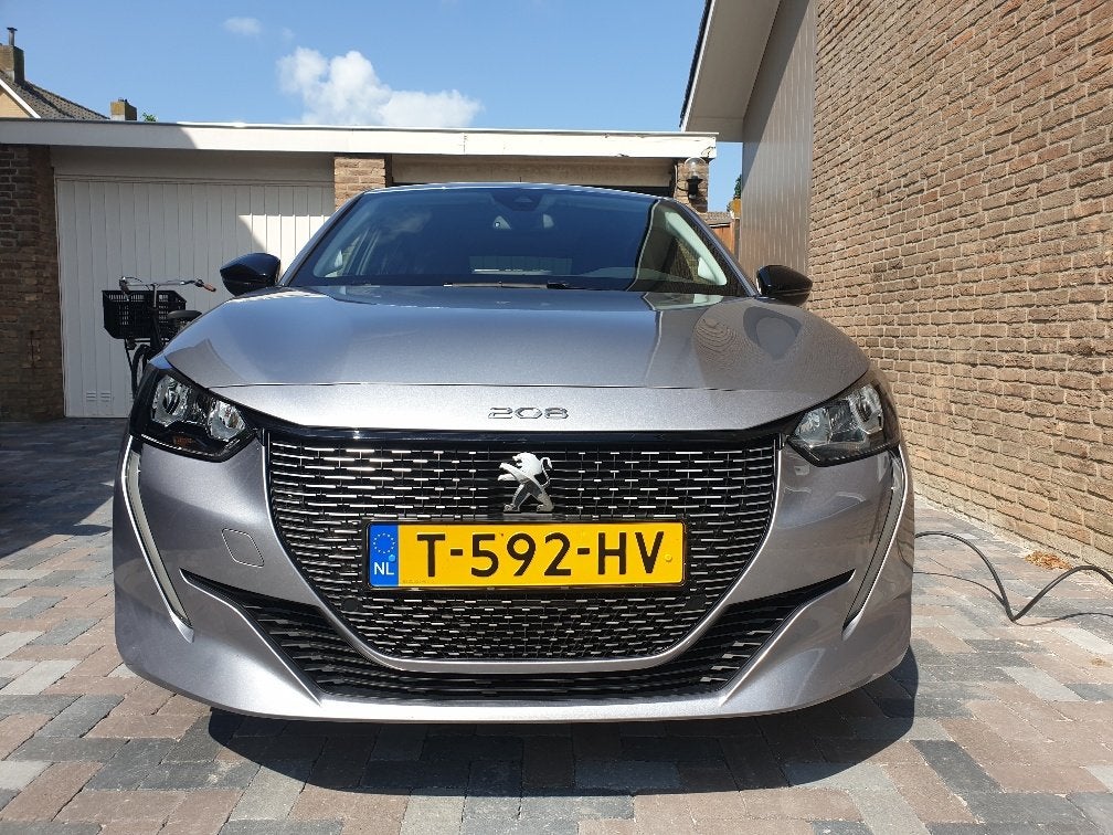Peugeot 208, 136 pk, Gebruikt, Zilver of Grijs, Lease
