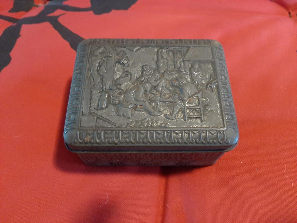 Blik met relief Ringers Bonbons, Verzamelen, Ophalen of Verzenden, Gebruikt, Overige