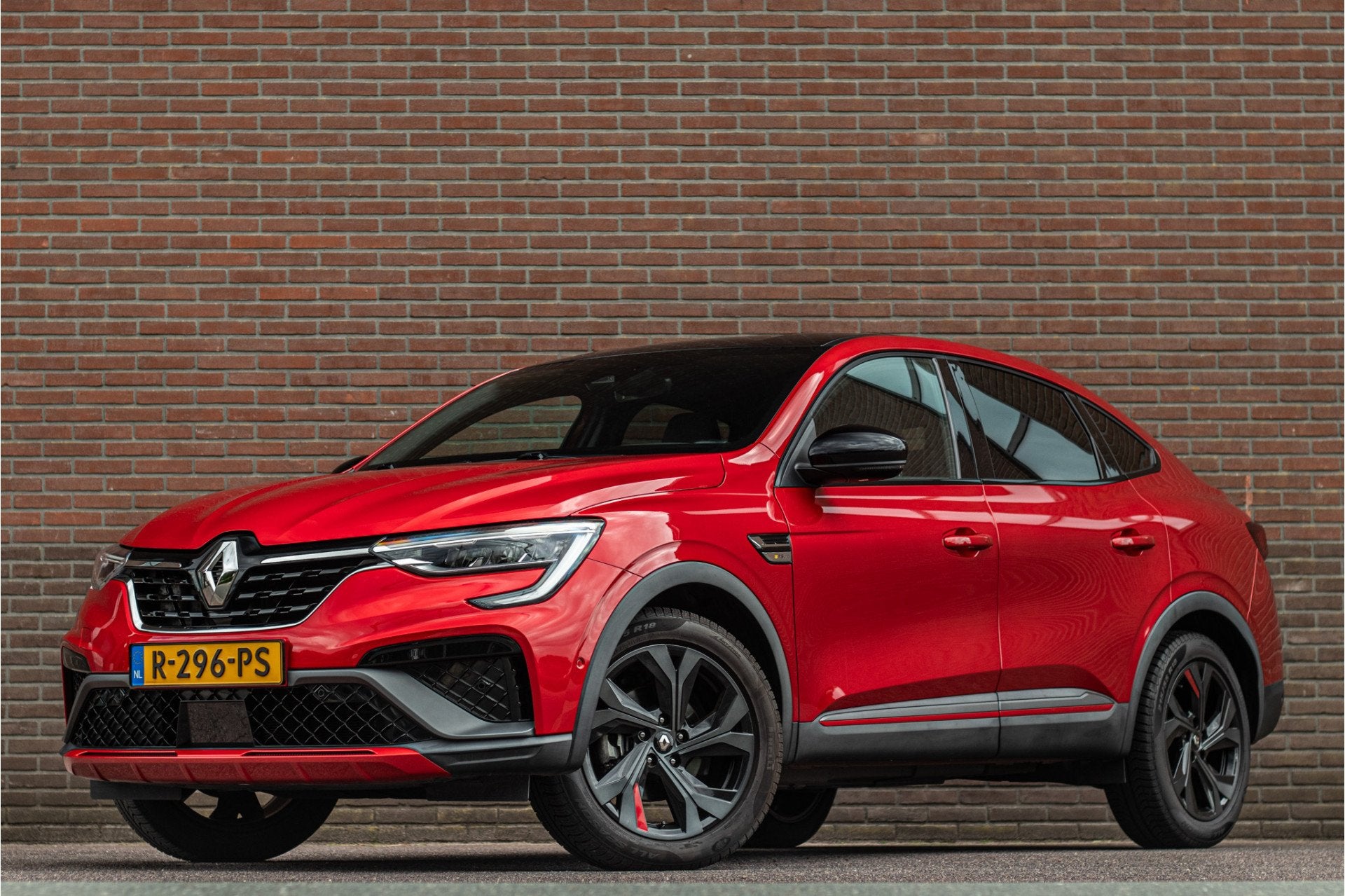 Renault Arkana 1.6 E-Tech R.S. Line, Origineel NL Bose, Trek, Auto's, Arkana, Gebruikt, 23 km/l, Origineel Nederlands