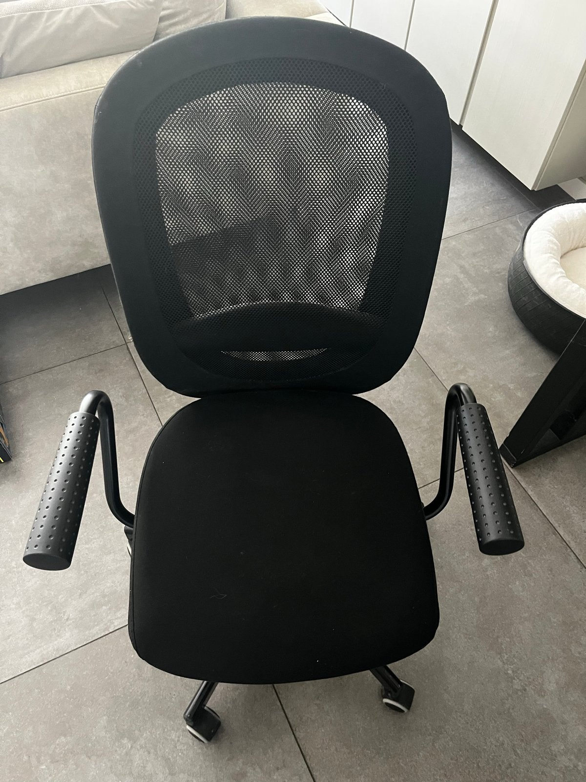 IKEA Zwarte Bureaustoel met Mesh Rugleuning, Huis en Inrichting, Ophalen, Gebruikt, Zwart, Bureaustoel
