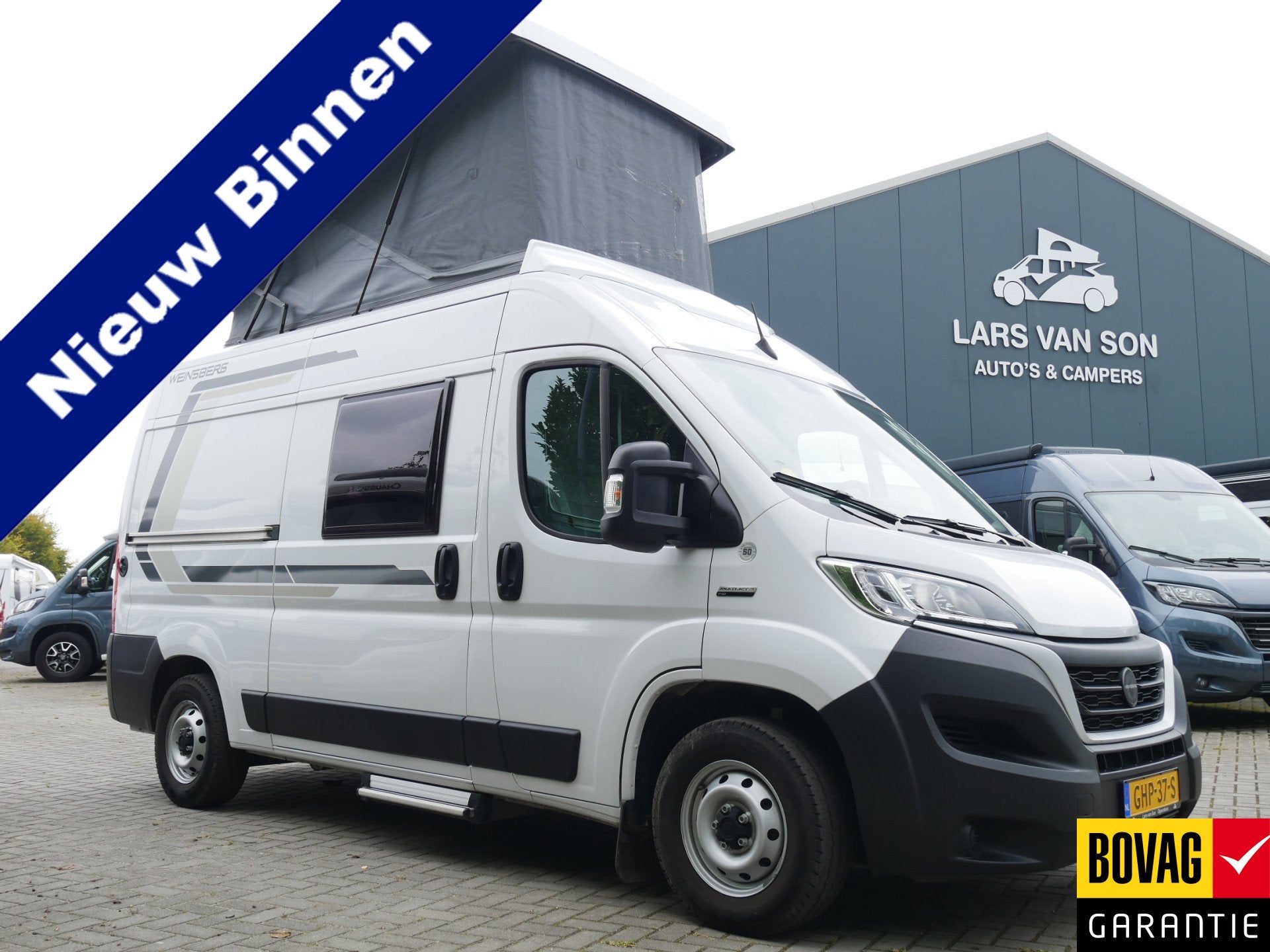 Weinsberg CaraTour, 5.40 Meter Buscamper, Slaaphefdak, 4-Per, Caravans en Kamperen, Campers, Ringverwarming, Almersdorperweg 39
1674NW  OPPERDOES, NL