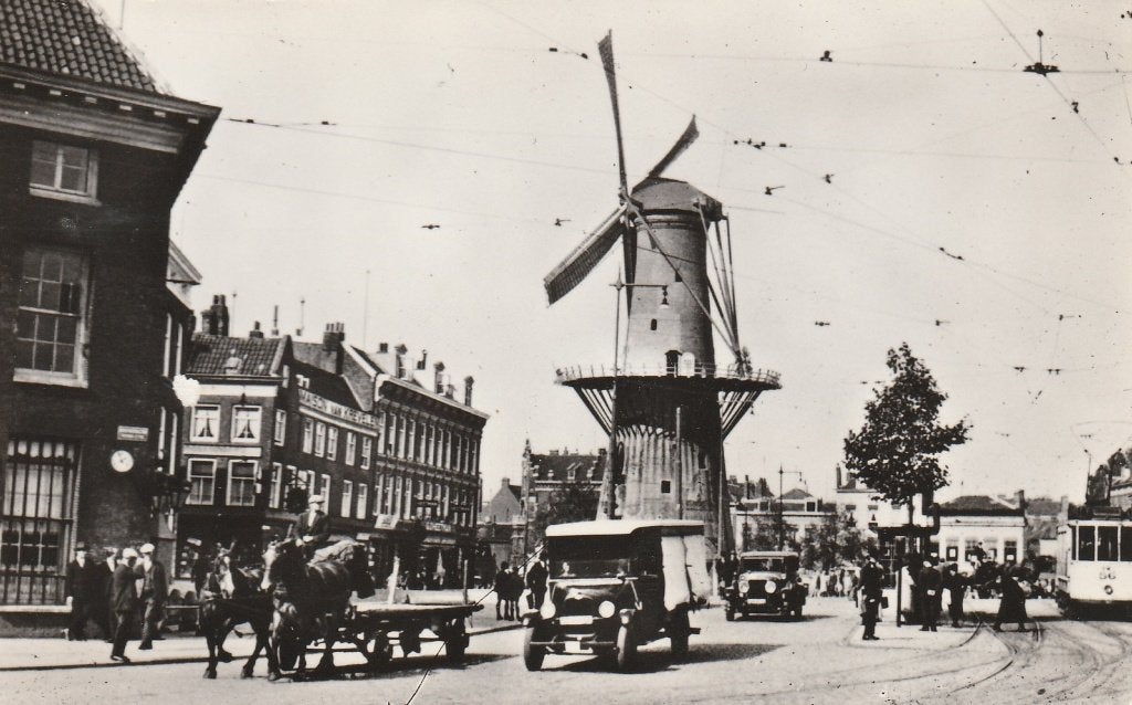 Rotterdam   oostplein met molen en oude vrachtwagens, Ophalen of Verzenden, Voor 1920, Ongelopen, Zuid-Holland