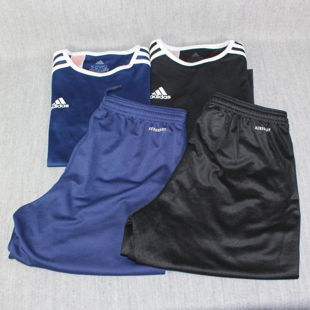 2x adidas jongens gym sets blauw zwart maat 11-12/152, Kinderen en Baby's, Kinderkleding | Maat 152, Adidas, Sport- of Zwemkleding