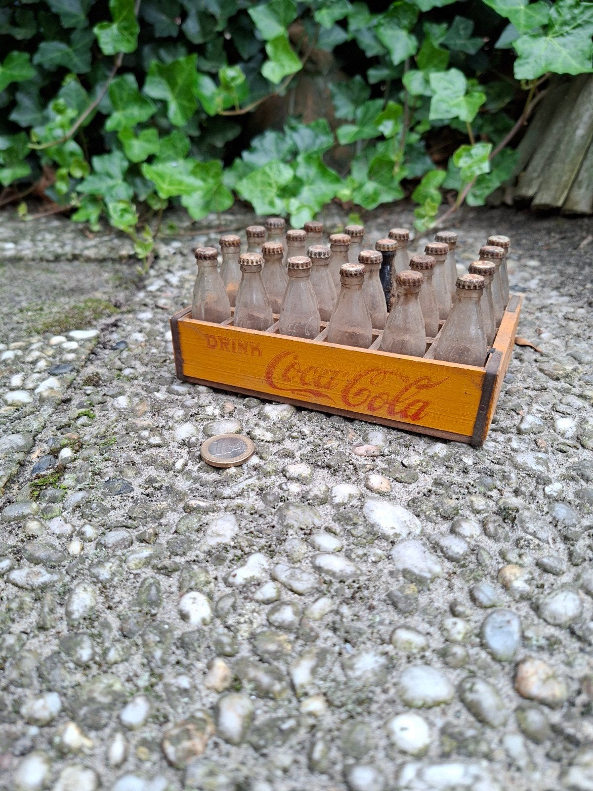 Coca Cola kratje met 24 glazen miniflesjes, Ophalen of Verzenden
