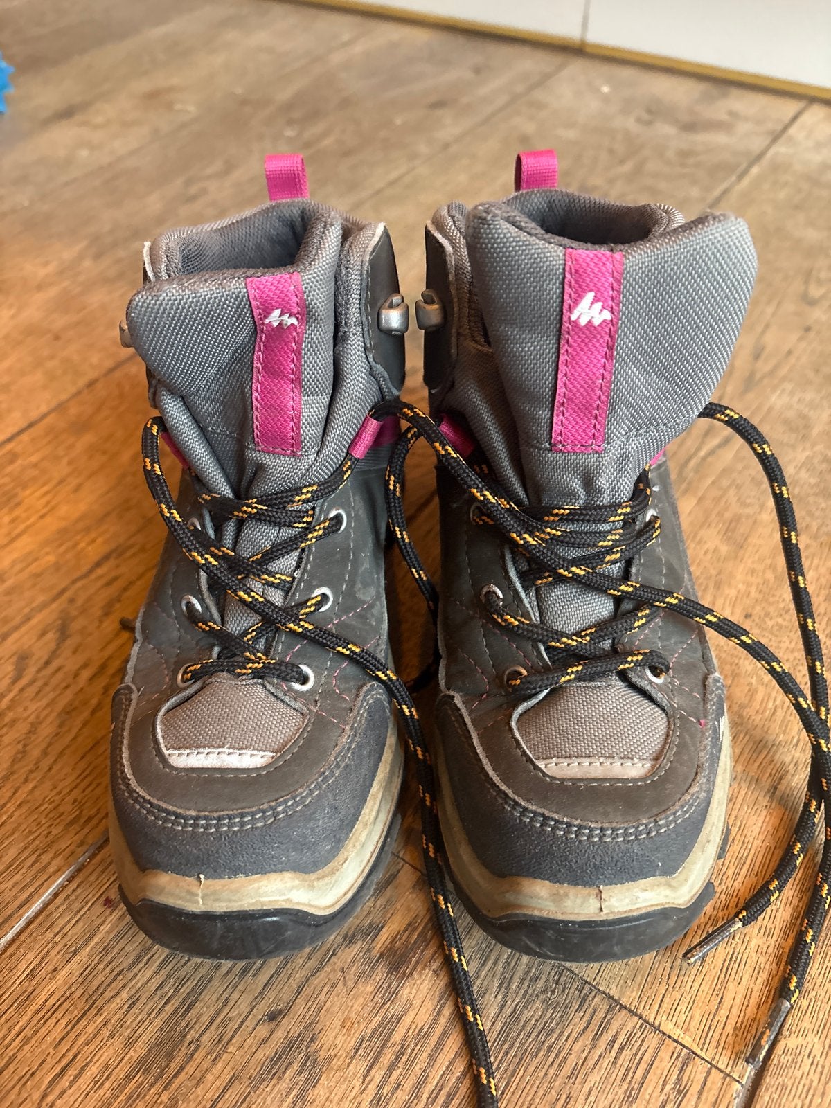 Quechua hoge wandelschoenen maat 33, Ophalen, Gebruikt, Schoenen