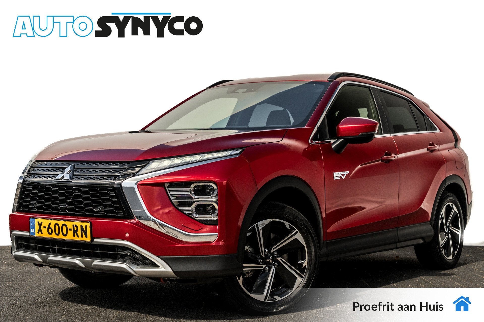 Mitsubishi Eclipse Cross 2.4 PHEV Intense+ | Trekhaak | 18 i, 188 pk, 4 cilinders, Met garantie (alle), Leder en Stof