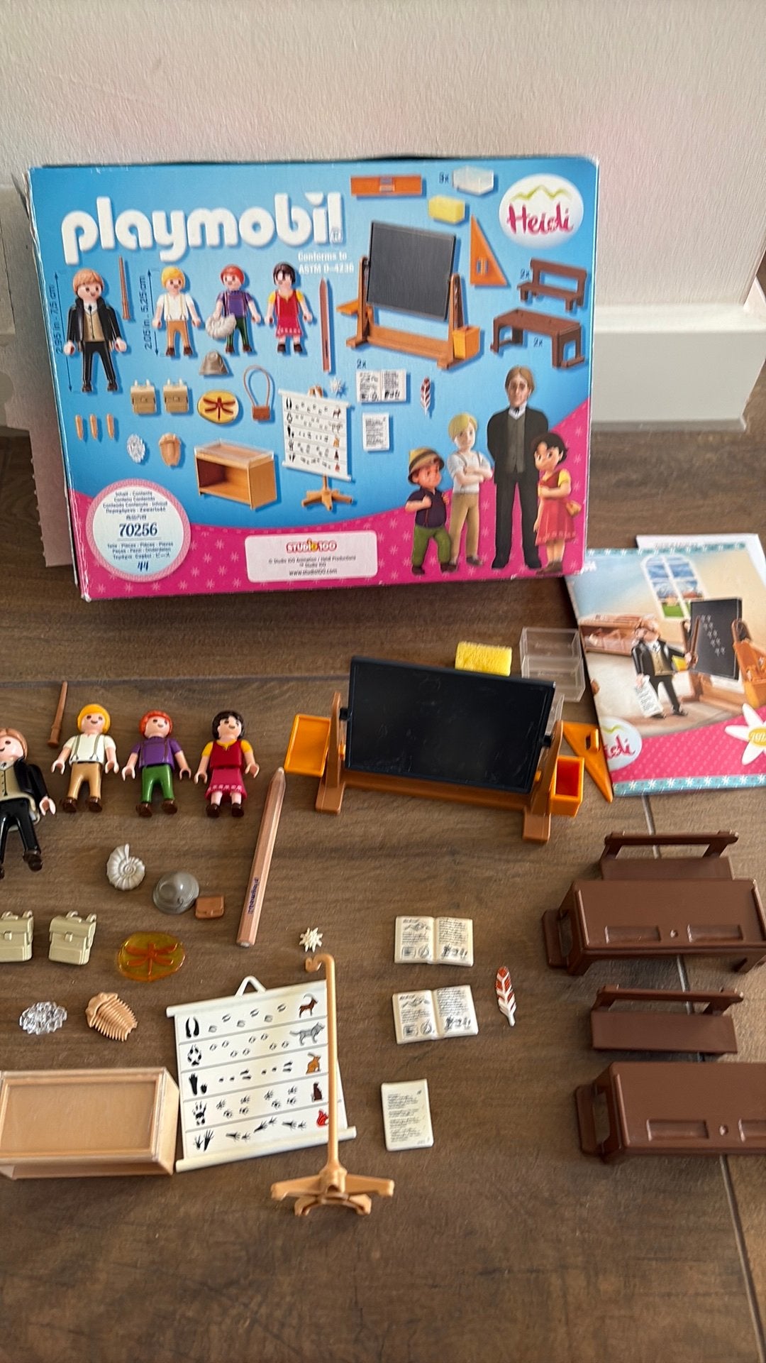 Playmobil heidi school klas met doos etc, Ophalen of Verzenden, Zo goed als nieuw, Poppenhuis