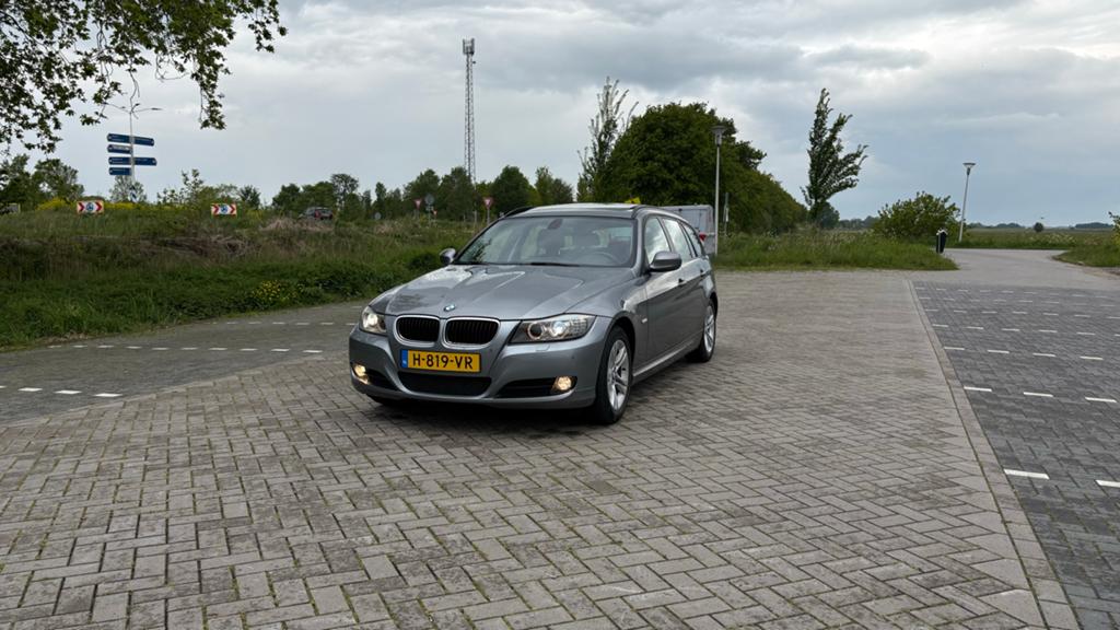BMW 320i Touring Executive Automaat | Nette auto |, Auto's, BMW, Particulier, 3-Serie, ABS, Airbags, Airconditioning, Alarm, Automatische klimaatregeling
