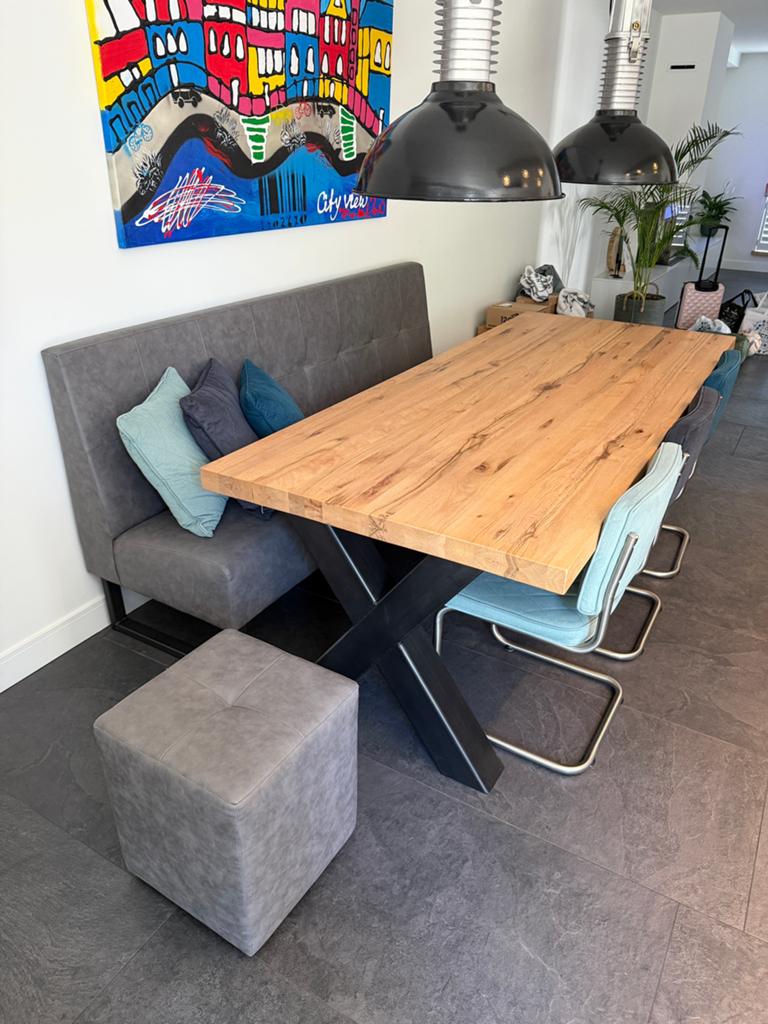 Eethoek: Tafel, Zitbank, 3 Stoelen, Kussens & Poef, Ophalen, Gebruikt, Minder dan 4 stoelen
