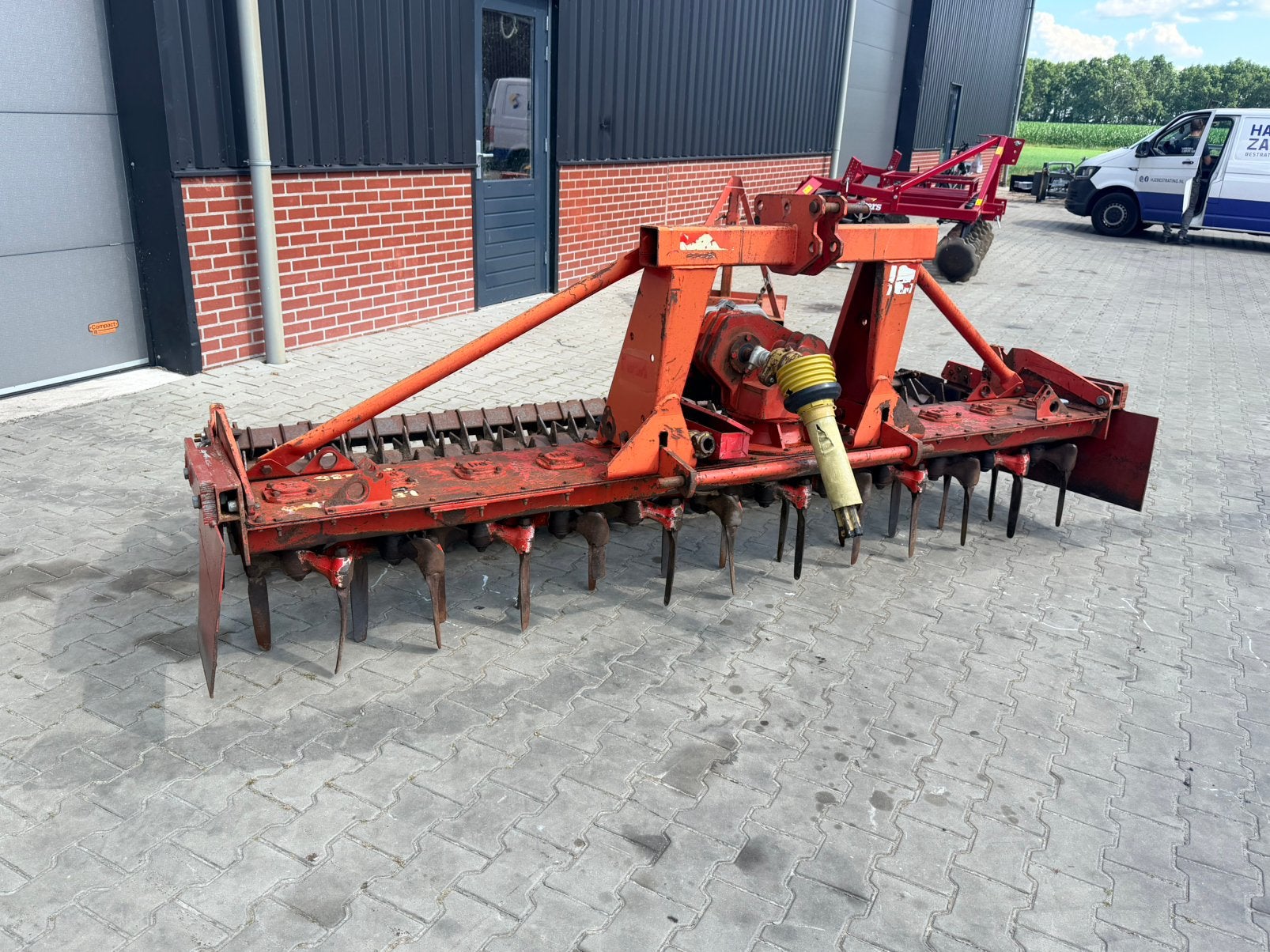 Lely 300-33 rotorkopeg kopeg, Ophalen, Grondbewerking