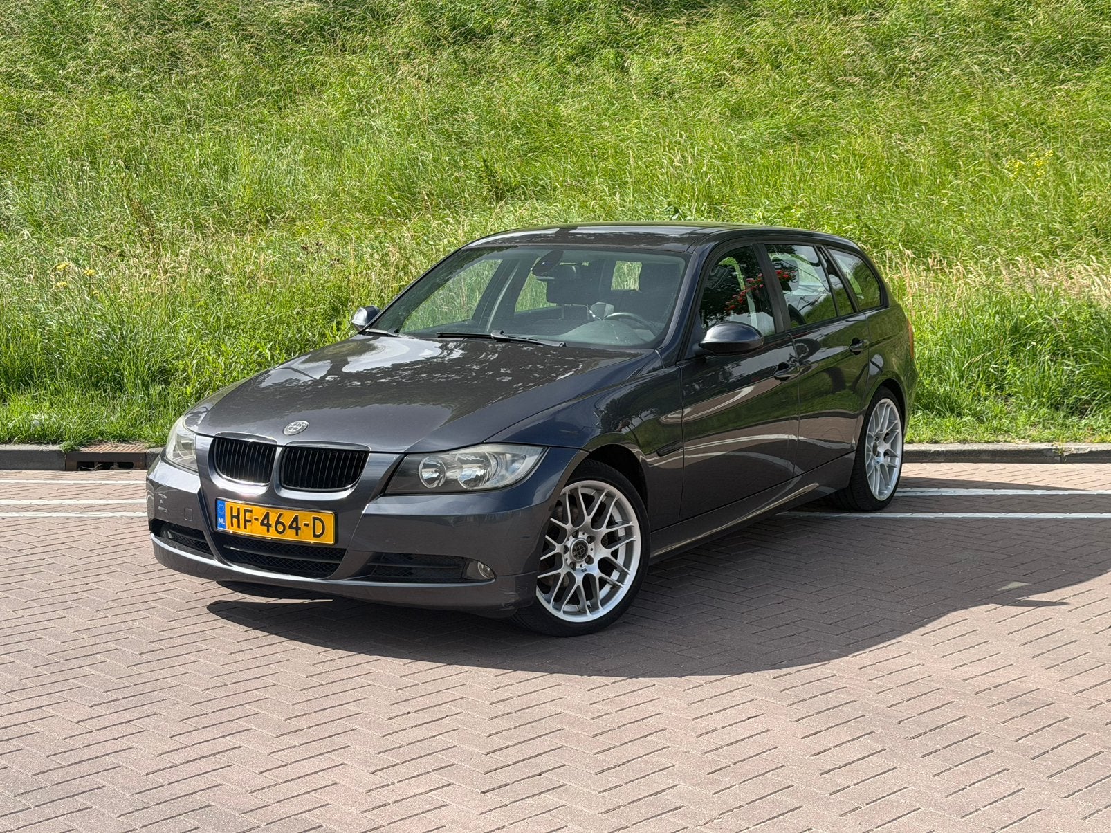 BMW 320i Touring Pano, Stoelverwarming, Automaat, 1995 cc, Zwart, 4 cilinders