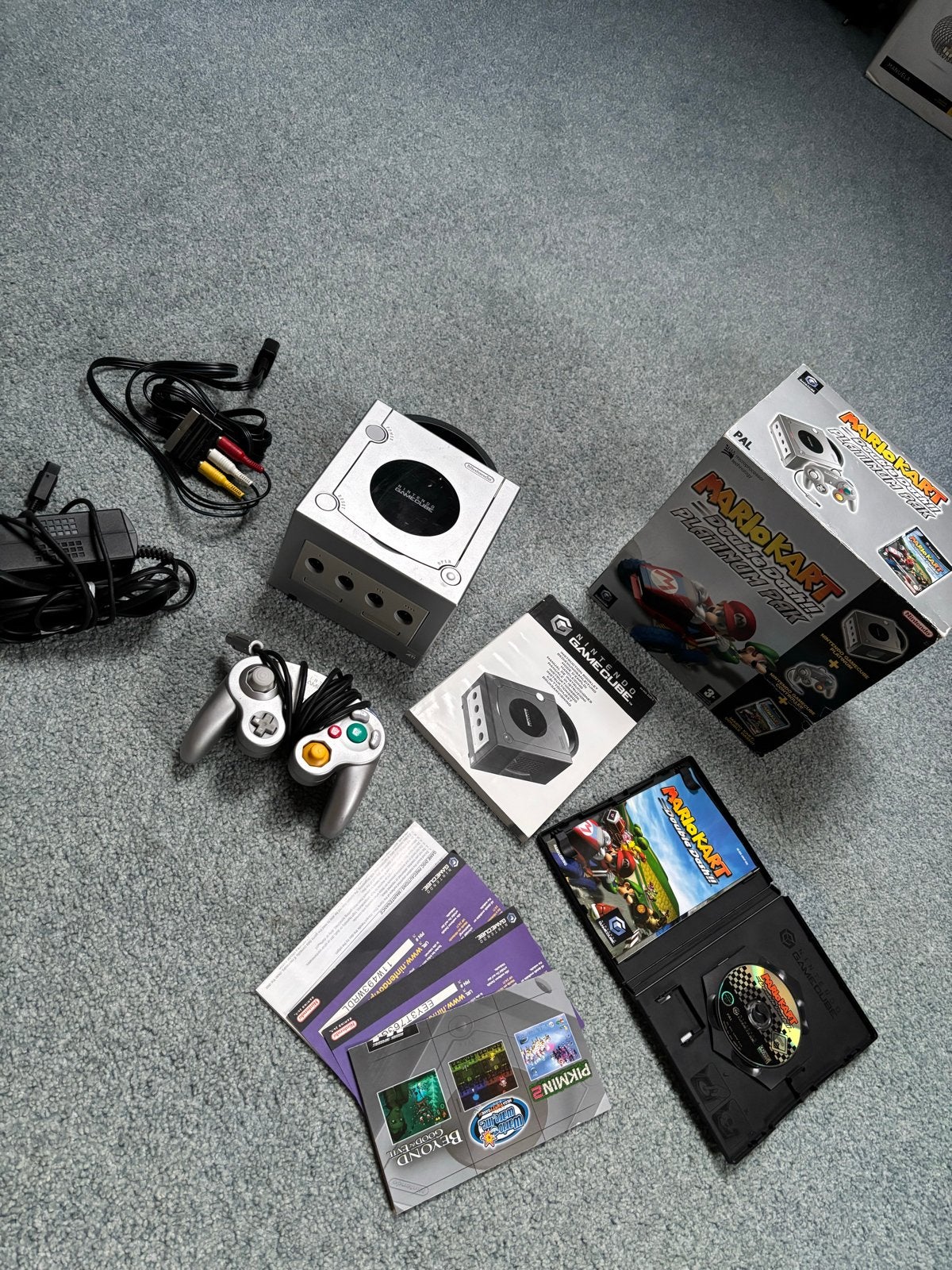 Nintendo GameCube Platinum Pak met Mario Kart Double Dash!!, Spelcomputers en Games, Games | Nintendo GameCube, Gebruikt, Racen en Vliegen