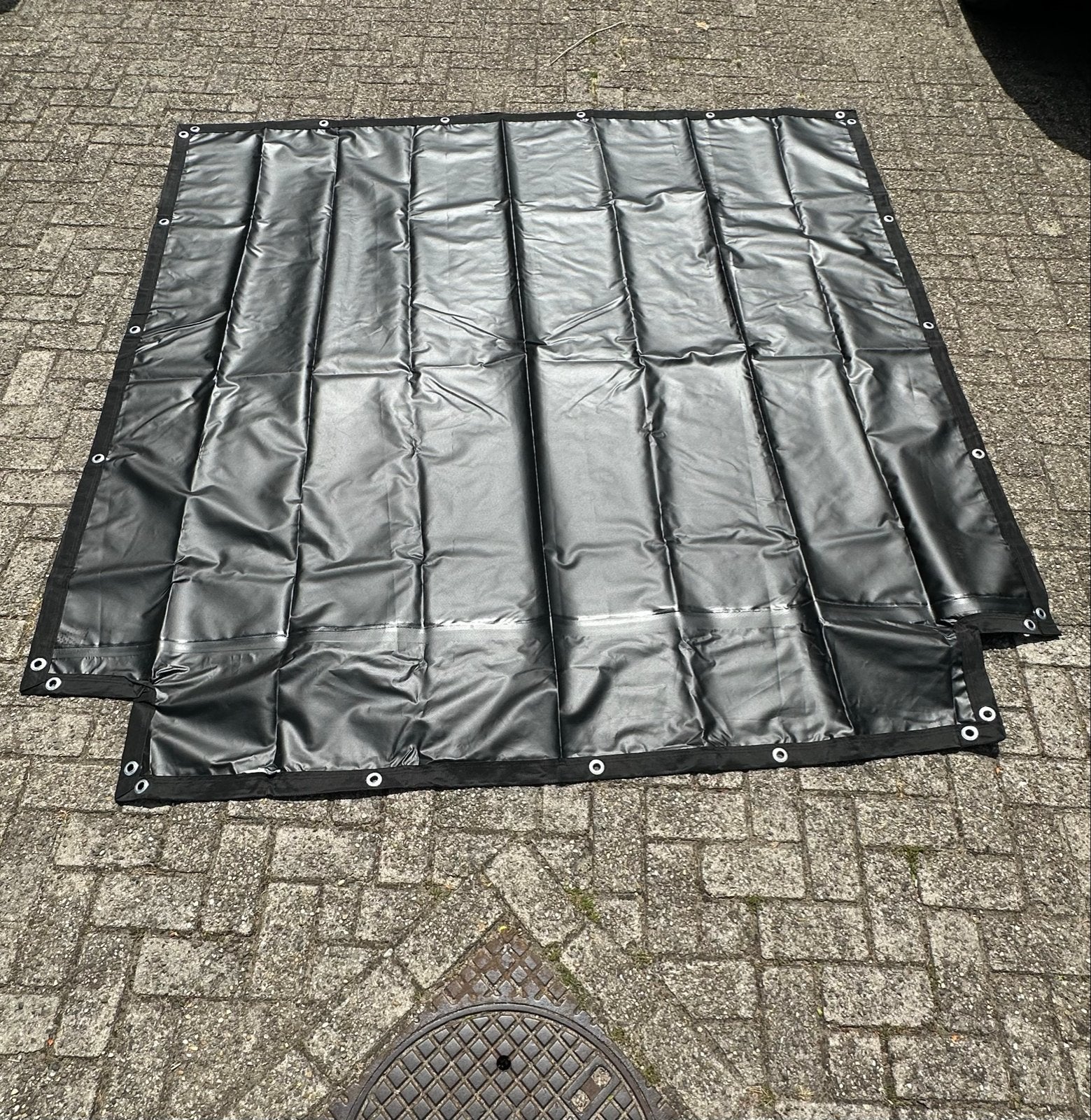 Duurzaam zwart PVC zeil 235x240cm met hoekuitsparingen, Doe-het-zelf en Verbouw, Zeil en Folie, Ophalen of Verzenden, Nieuw, 5 tot 10 m²