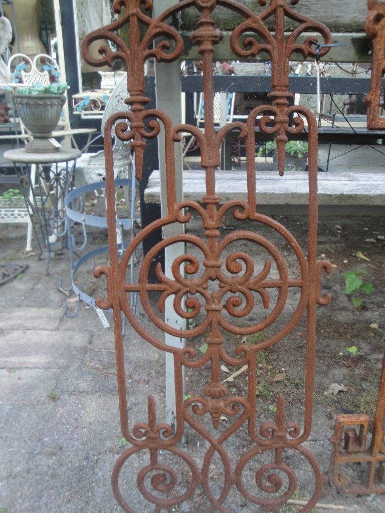 2 gietijzeren ornamenten, Ophalen of Verzenden, Nieuw