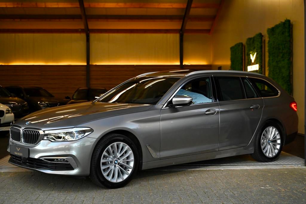 BMW 5-serie Touring 530i Luxury Line Individual - Bowers & W, Auto's, BMW, Automaat, 1998 cc, Achterwielaandrijving, Gebruikt