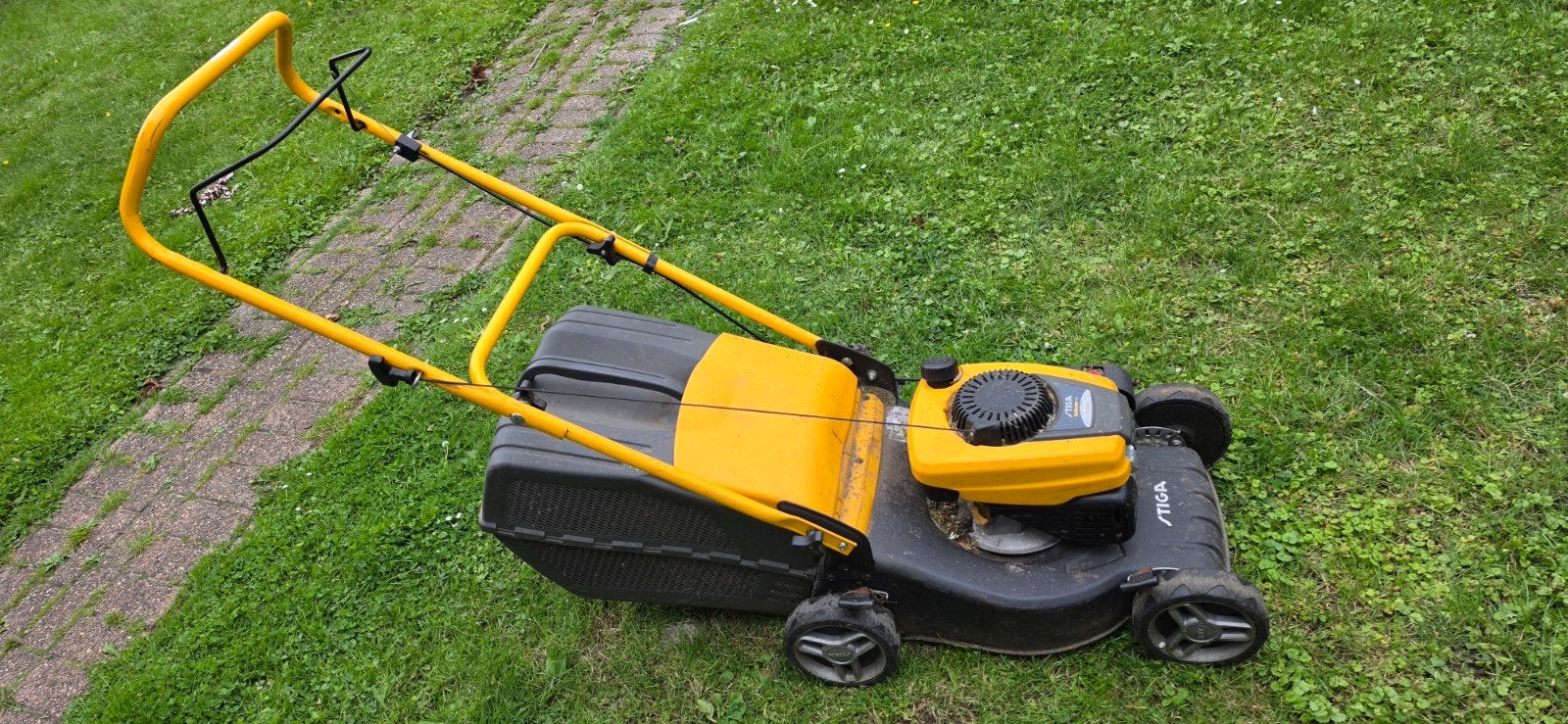 Stiga Combi 48 grasmaaier - Benzine, 46 cm maaibreedte, Ophalen, Cirkelmaaier, Gebruikt, Stiga