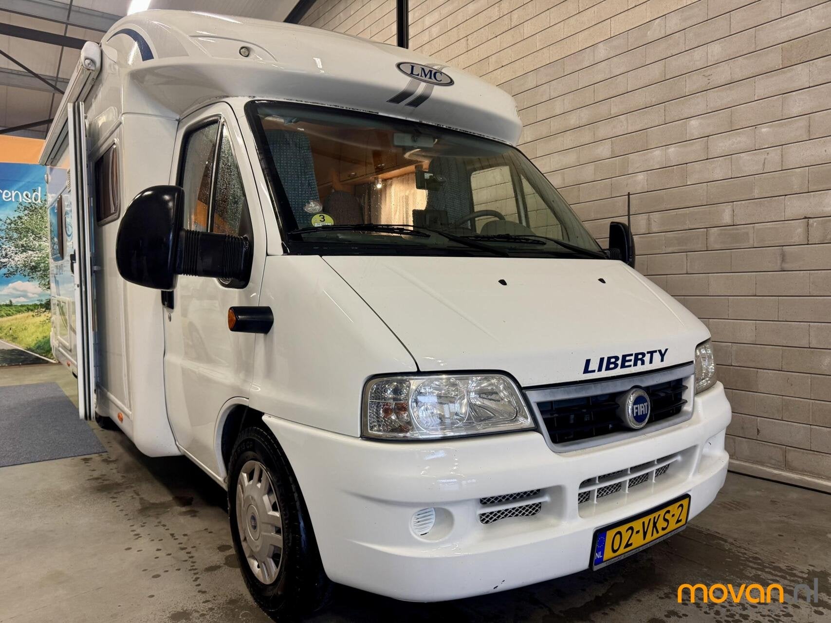LMC 662 TI Liberty * Extra Aantrekkelijk Geprijsd *, Caravans en Kamperen, Campers, LMC, Airbags, 6 tot 7 meter, Bedrijf