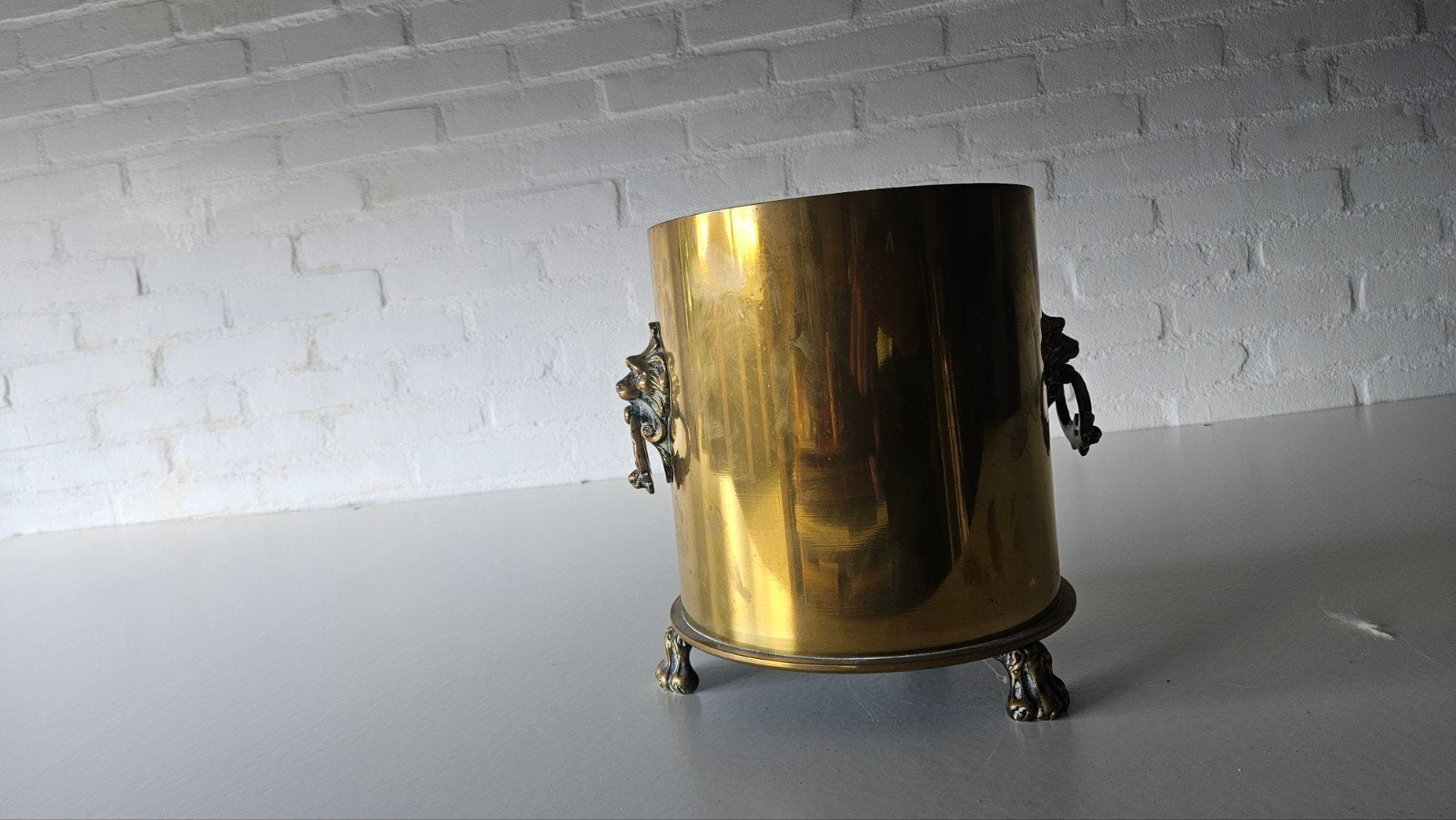 Antieke messing plantenbak met leeuwenkoppen, Ophalen of Verzenden