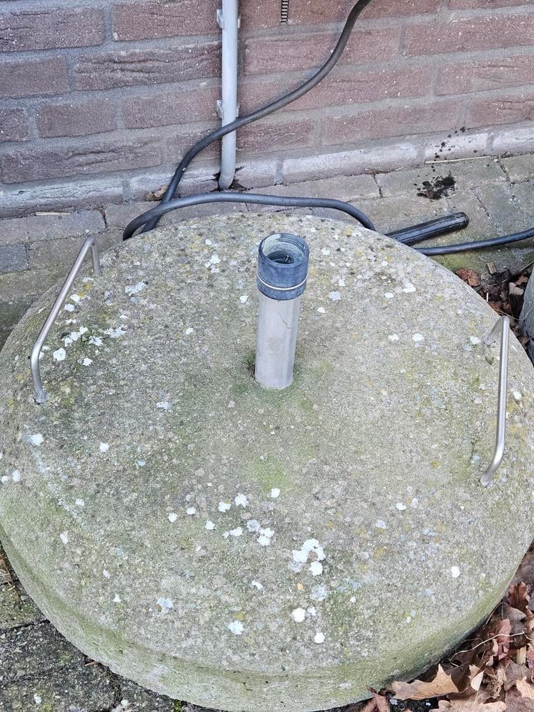 Zware parasolvoet van beton, Ophalen of Verzenden, Gebruikt, Parasolvoet