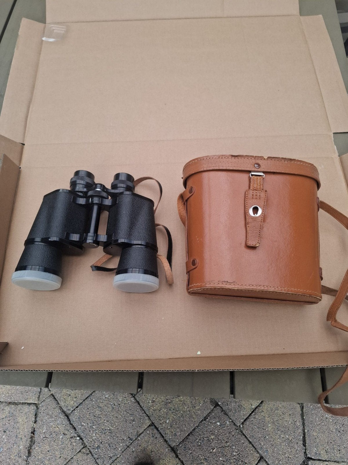Vintage 7x50 verrekijker met leren tas, Gebruikt, Minder dan 8x, Met hoes of tas, Porro (met knik)