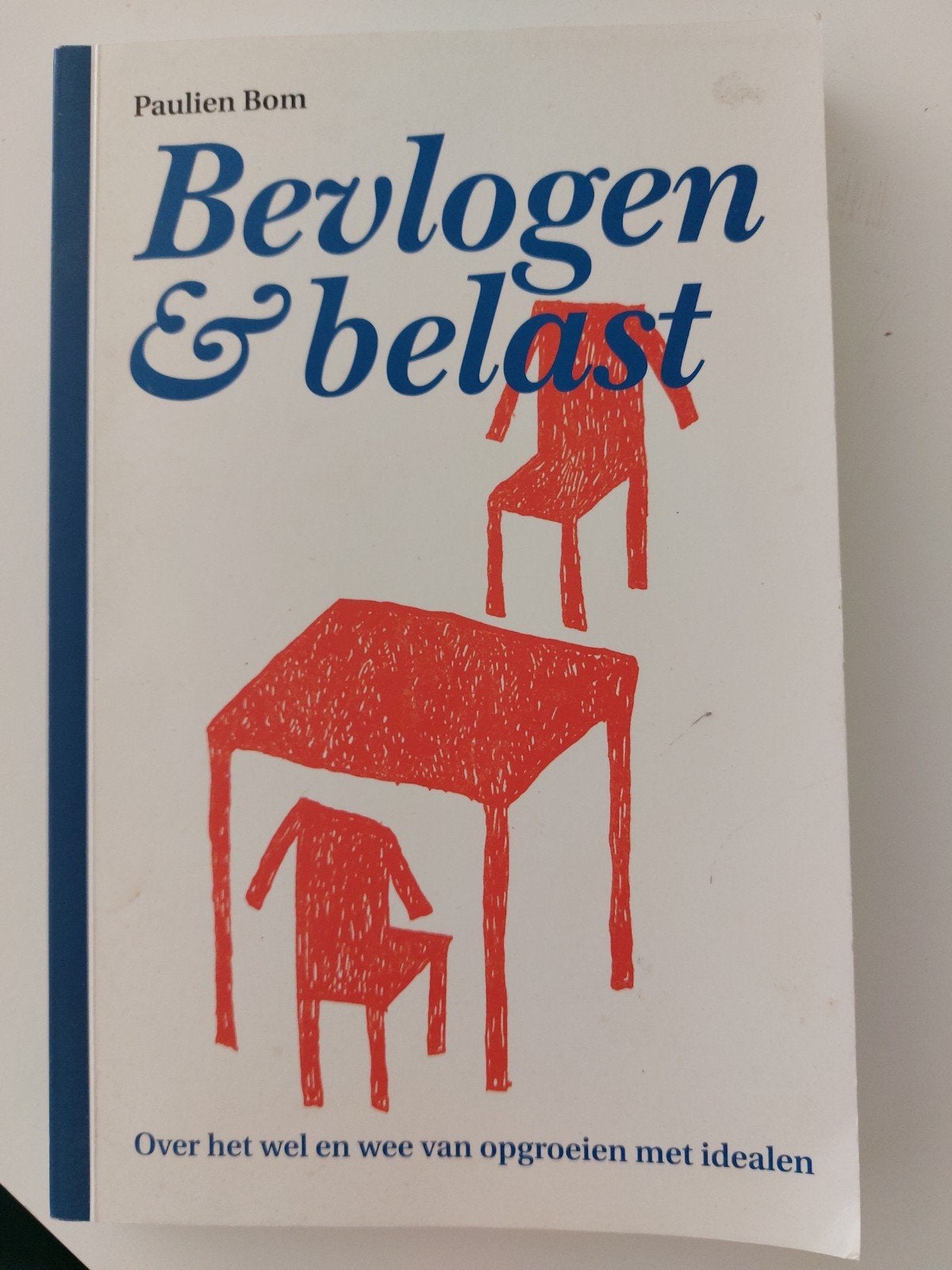 Paulien Bom - Bevlogen en belast, Boeken, Ophalen of Verzenden, Zo goed als nieuw, Paulien Bom, Nederland