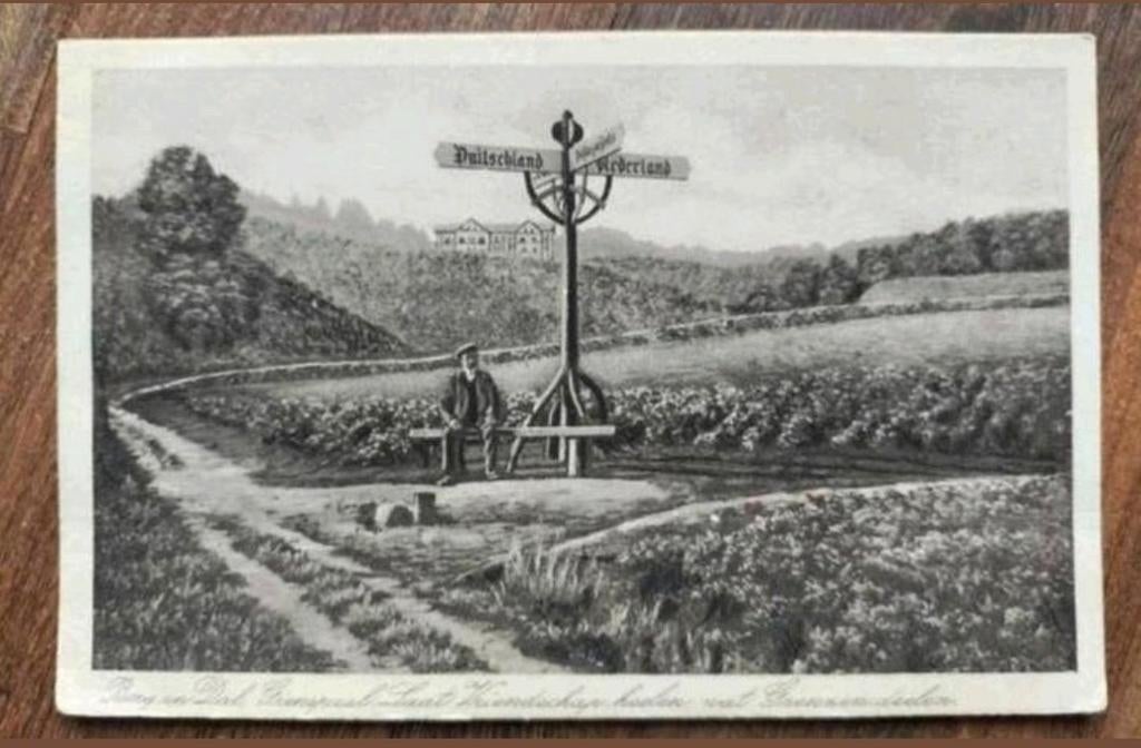 Berg en Dal, Grenspaal Laat Vriendschap heelen, wat Grenzen, Ophalen of Verzenden, 1920 tot 1940, Ongelopen, Gelderland