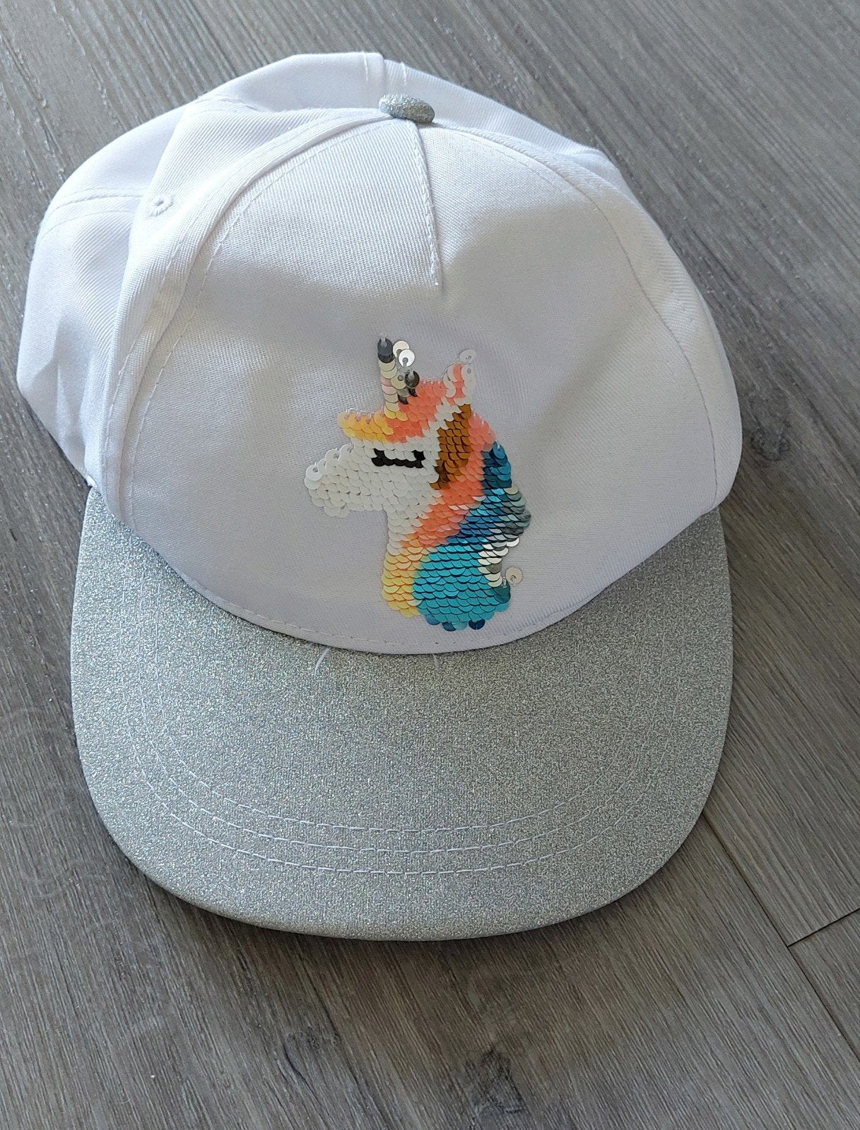 Witte pet met unicorn, Ophalen of Verzenden, Zo goed als nieuw, 134 t/m 140, Meisje