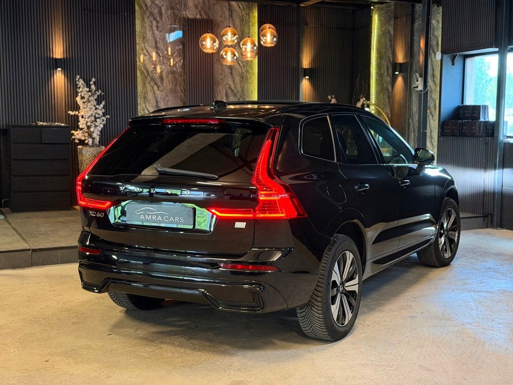Volvo XC60 2.0 T6 Plug-in hybrid AWD R-Design|PANO|H&K|BOMVO, Automaat, Gebruikt, 4 cilinders, Origineel Nederlands