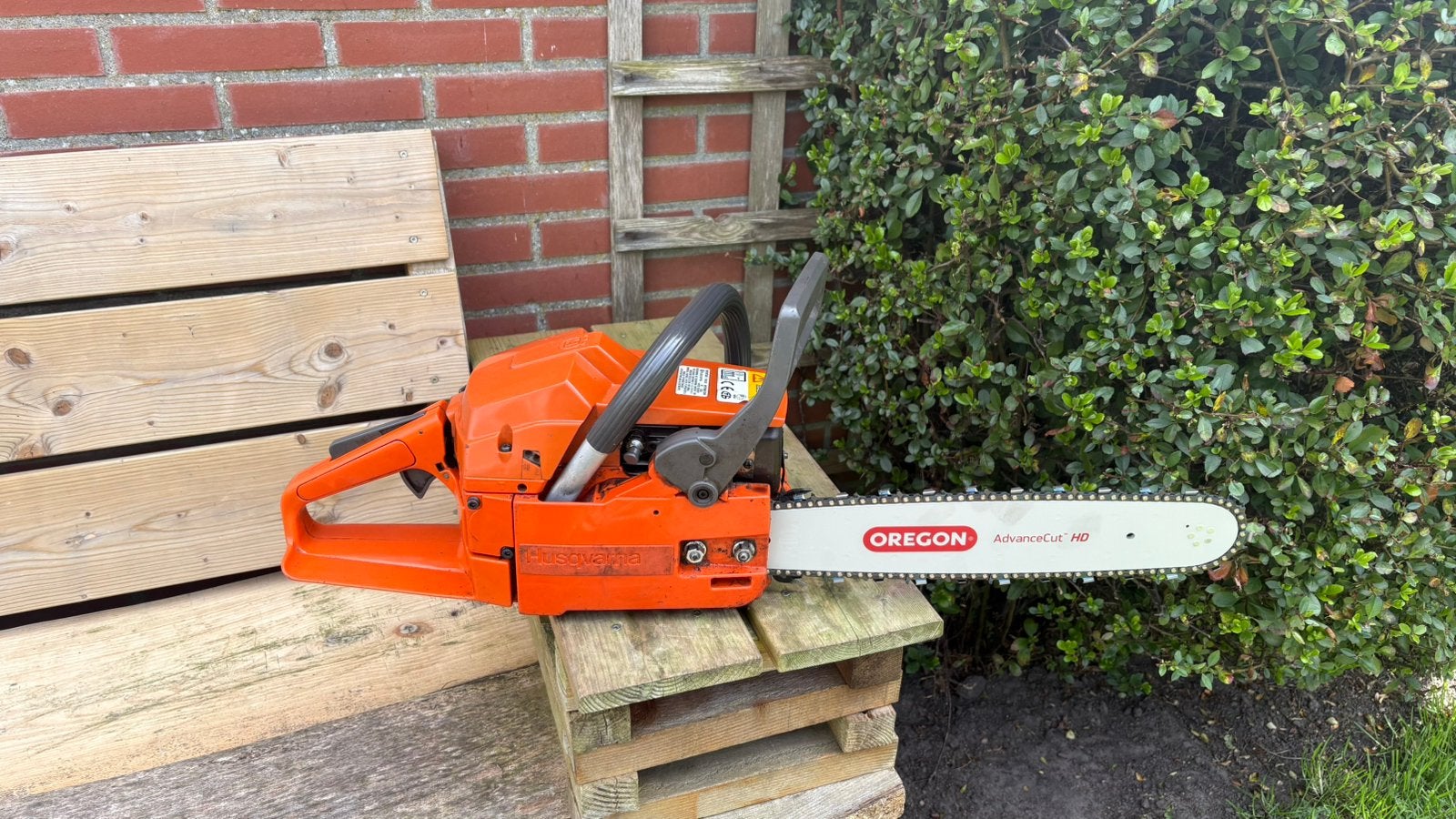 Husqvarna 55 kettingzaag. Incl nieuw blad en ketting, Ophalen of Verzenden, Zo goed als nieuw