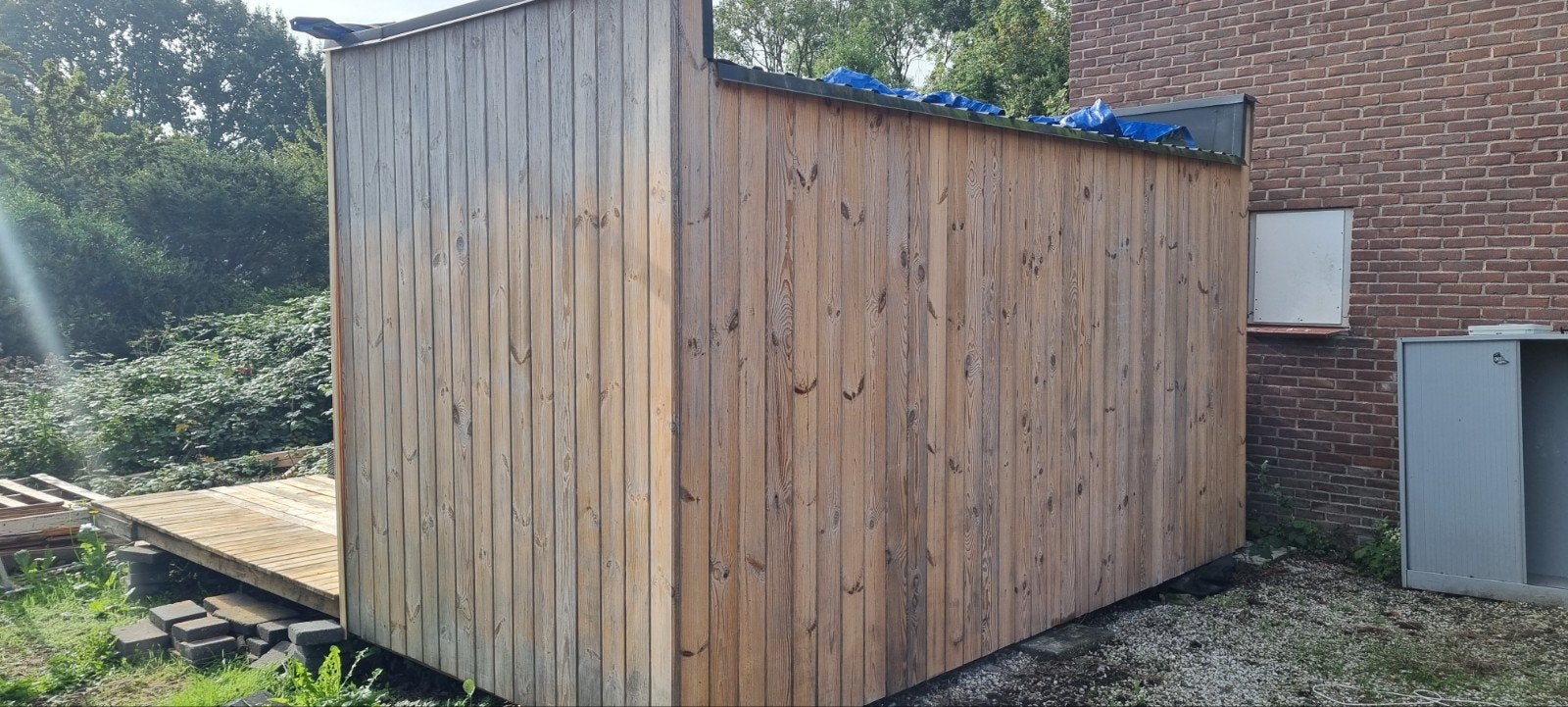 Foto 9 van Luxe buitensauna met jacuzzi en Finse kachel