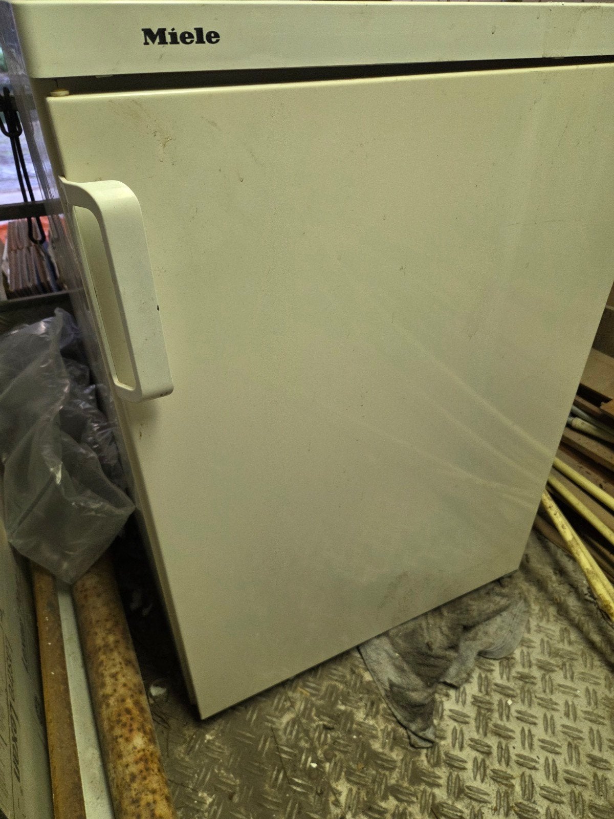 Miele koelkast met vriesvak - Gebruikt, Ophalen, Gebruikt, Minder dan 85 cm, Minder dan 75 liter